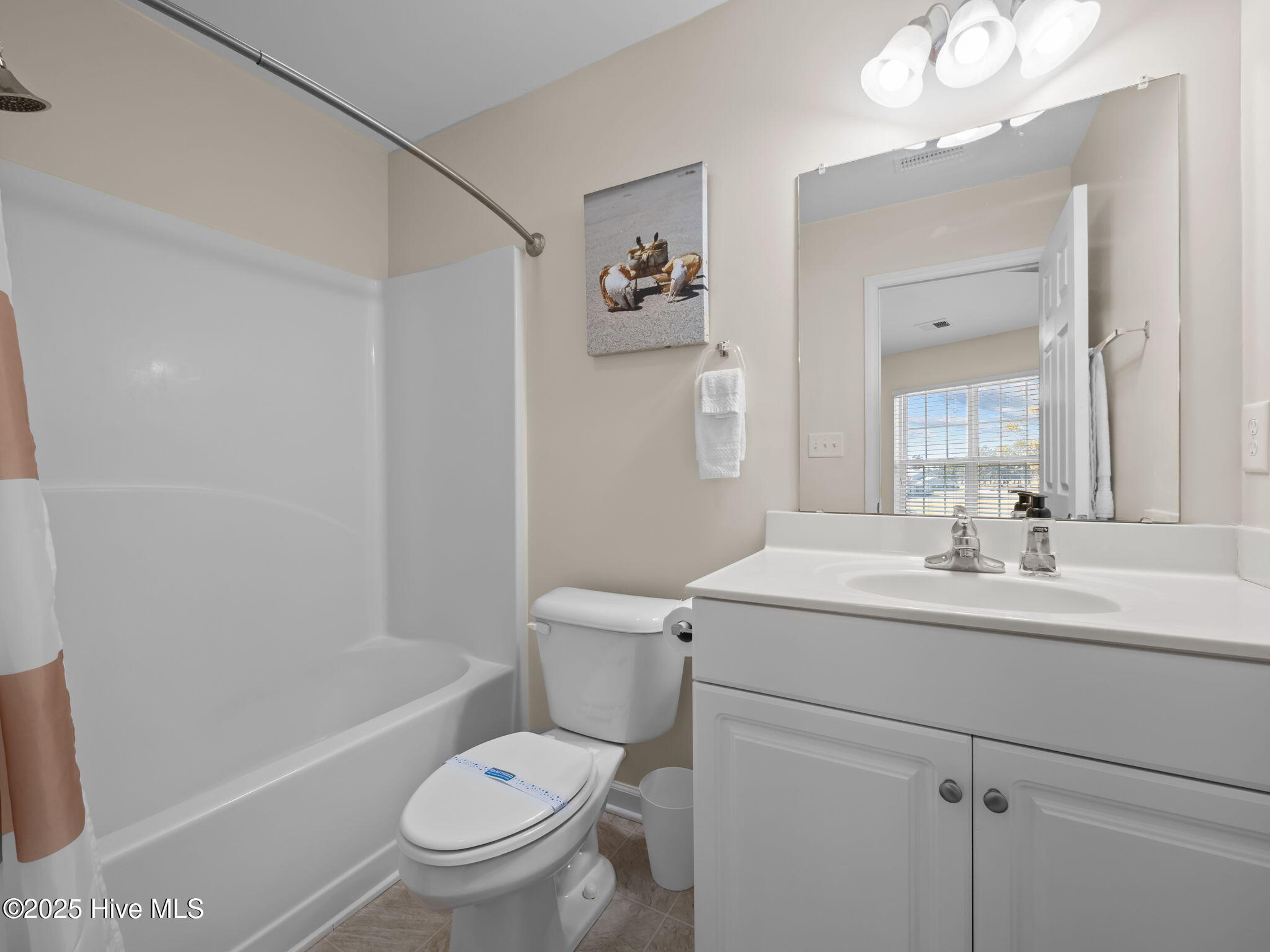 100542143 | Photo 26