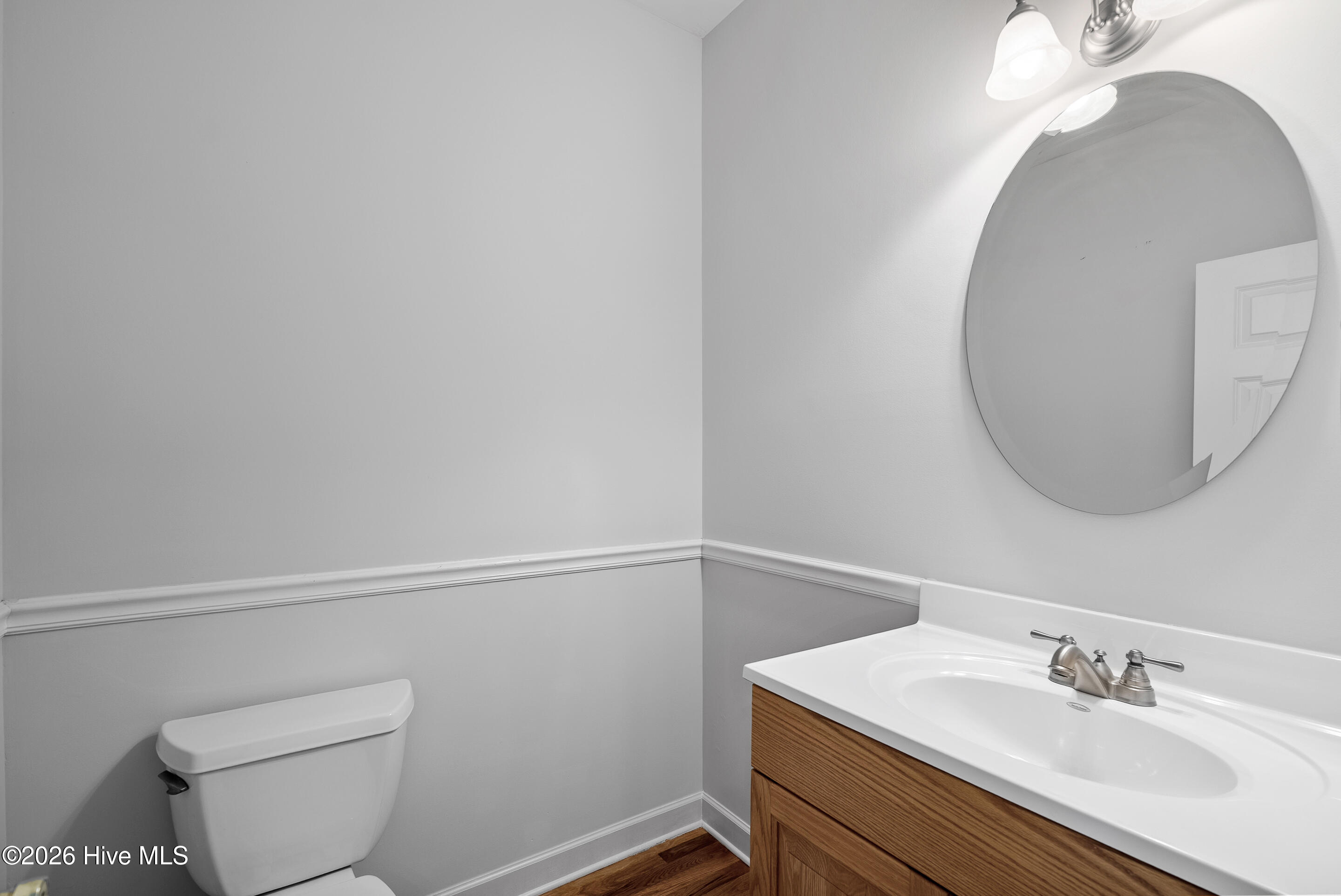 100558989 | Photo 37