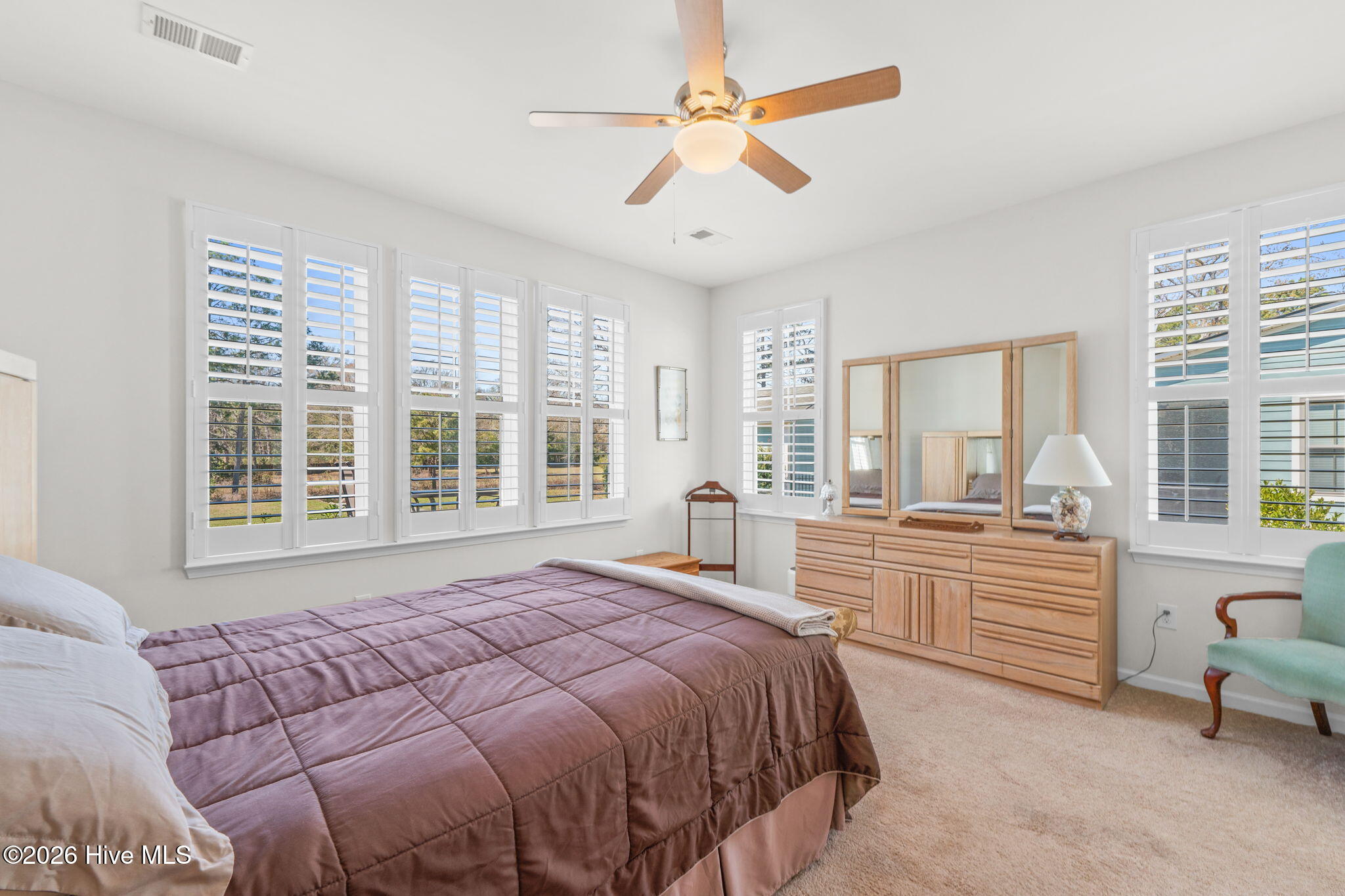 100566653 | Photo 13