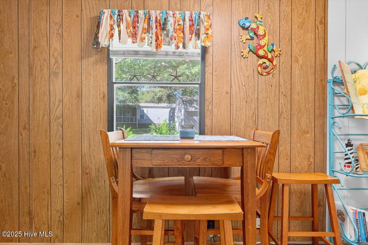 100536232 | Photo 19