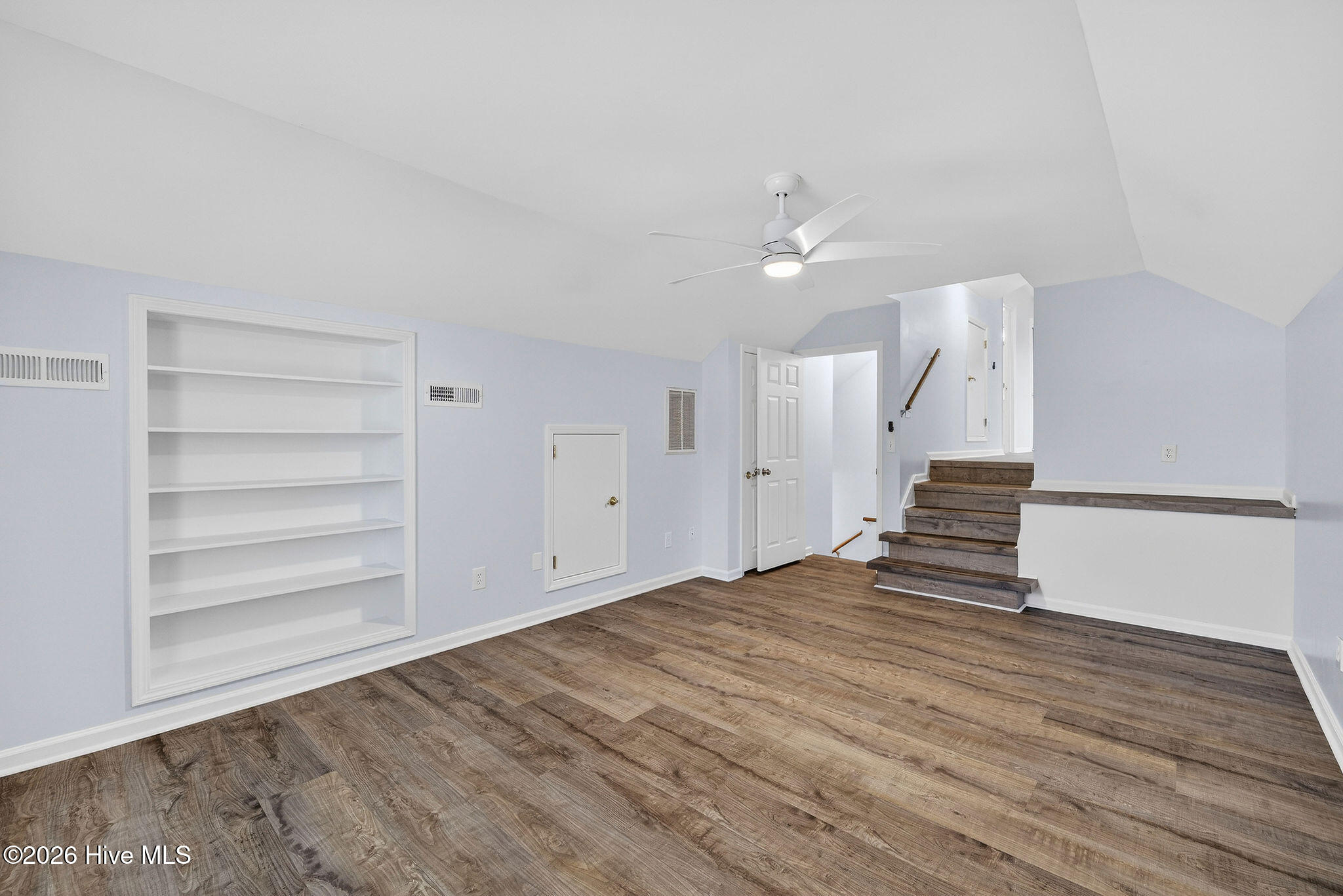 100561211 | Photo 20