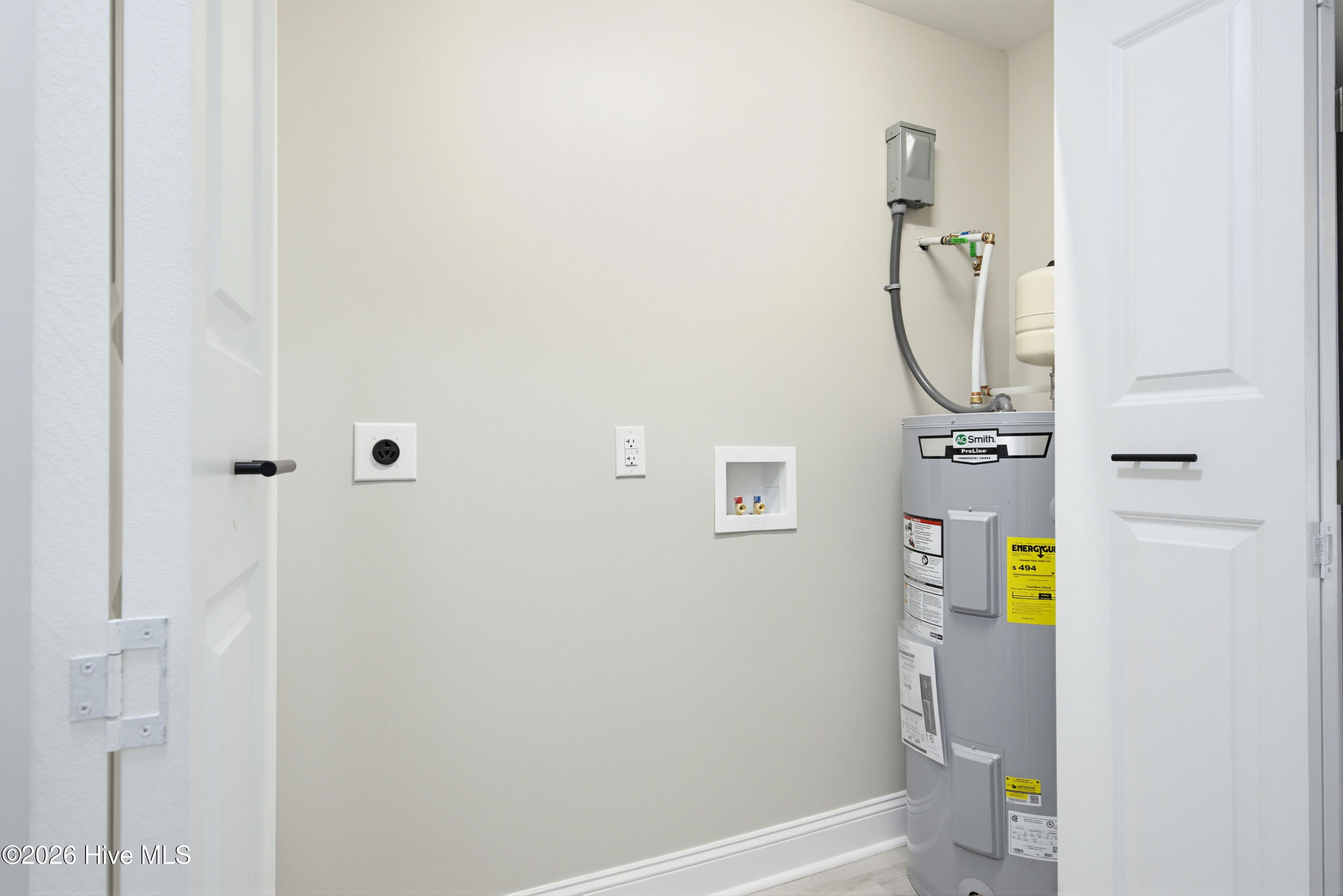 100567676 | Photo 10