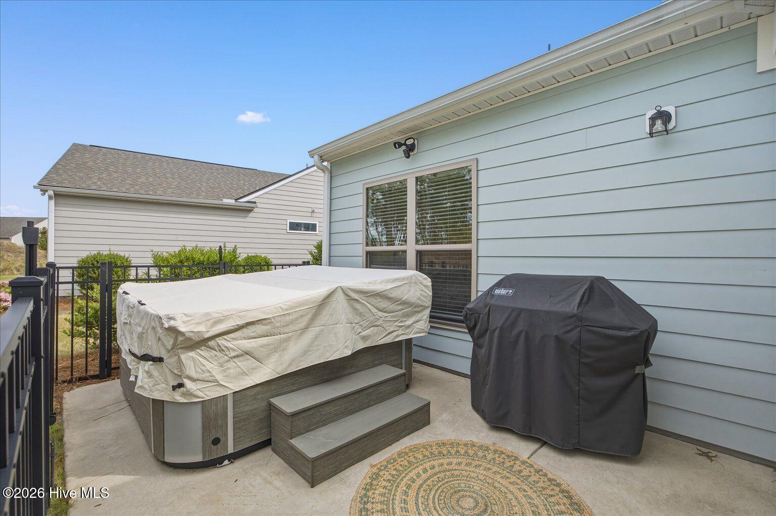 100564841 | Photo 45