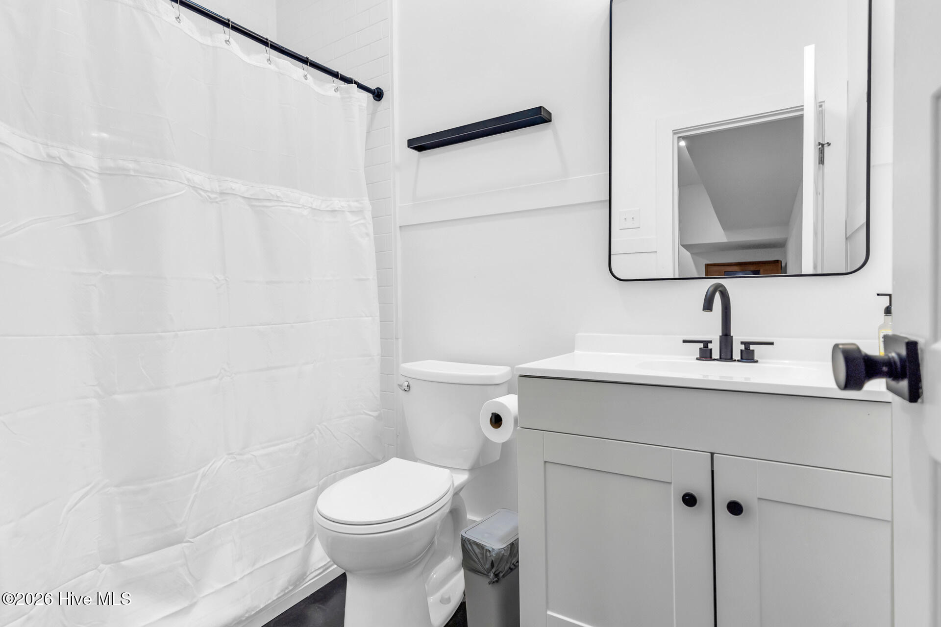 100553549 | Photo 72