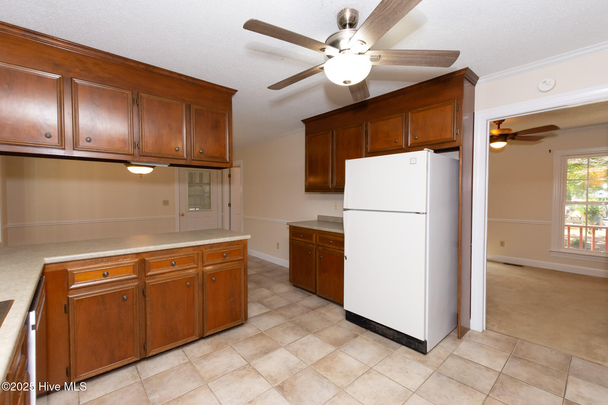 100506266 | Photo 32