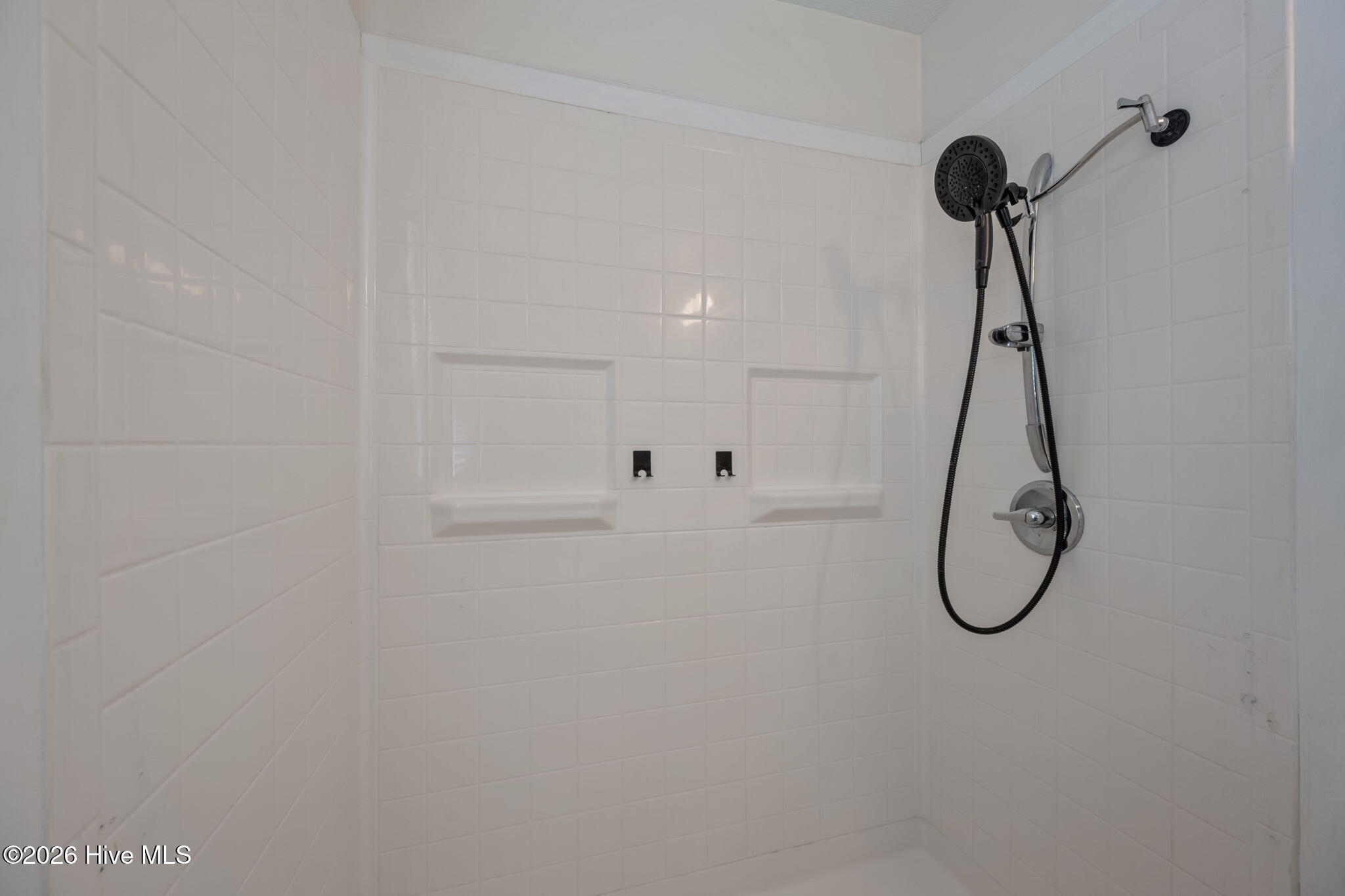 100554192 | Photo 49