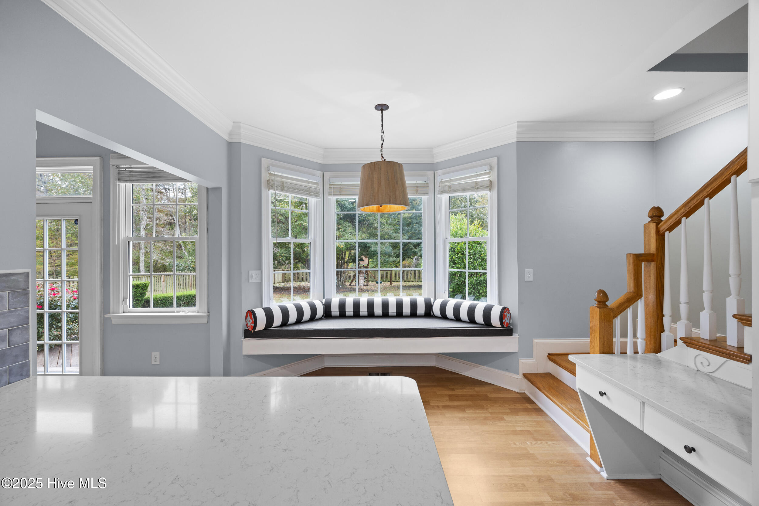 100538720 | Photo 19