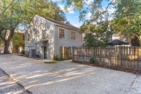 100539968 | Photo 45