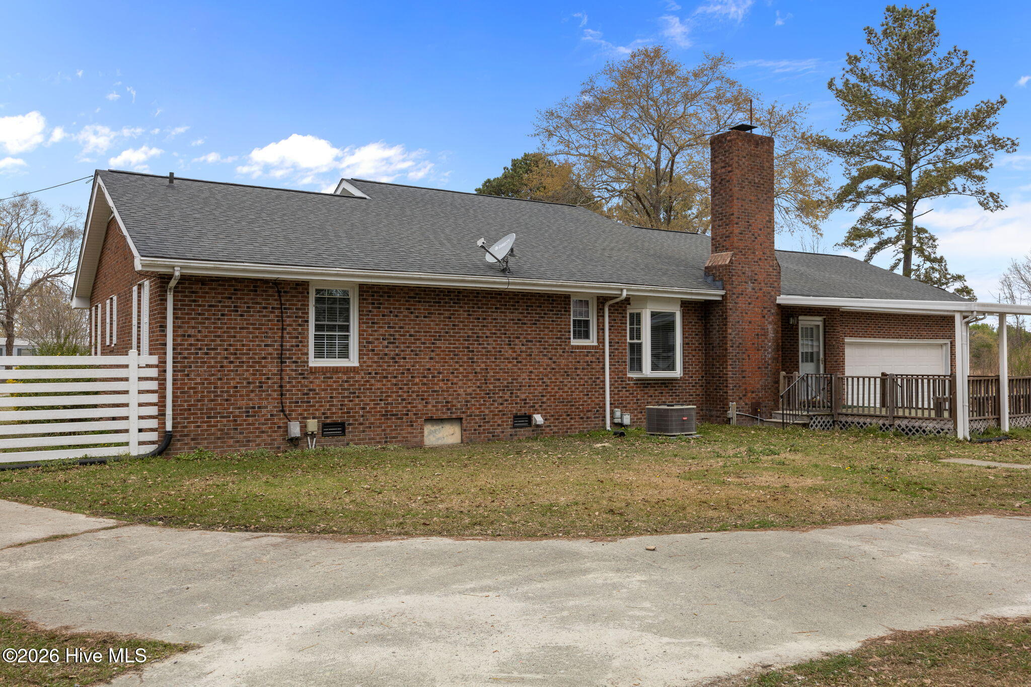 2882 Ivy Road, Greenville, NC, 27858