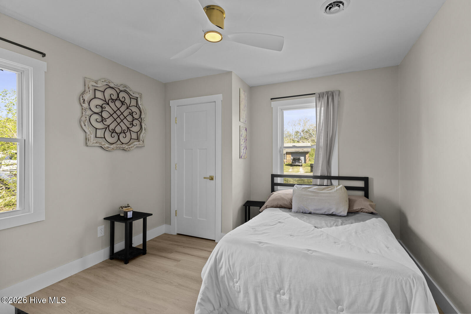 100565644 | Photo 19