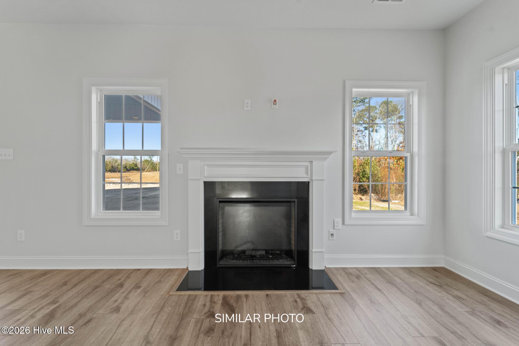 100548322 | Photo 10