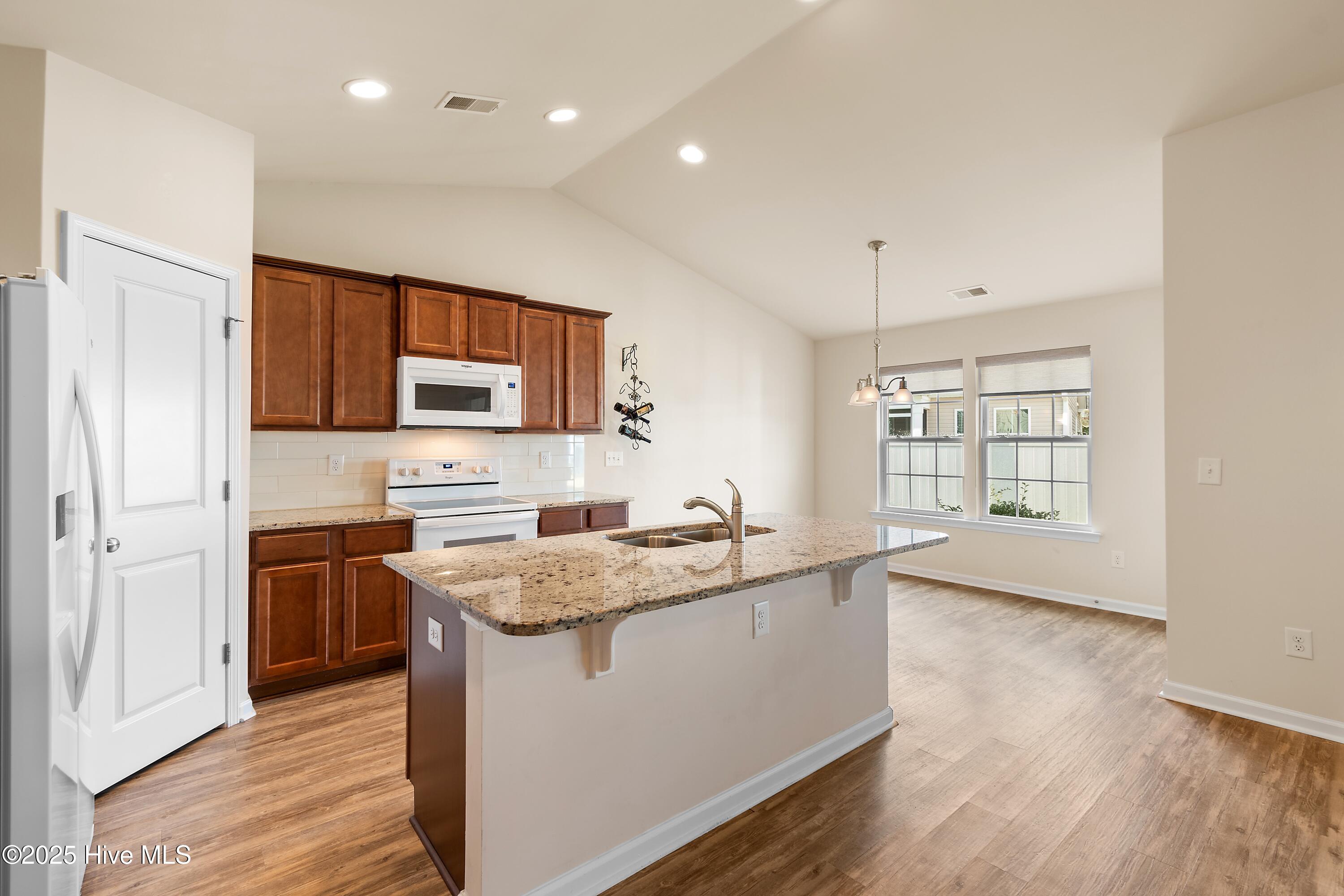 934 Brewster Court SW, Ocean Isle Beach, NC 28469 – photo 8: JJ_Aug14 - 7