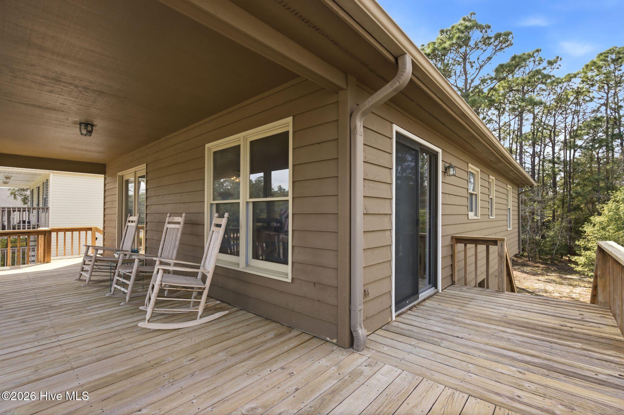 100564018 | Photo 33