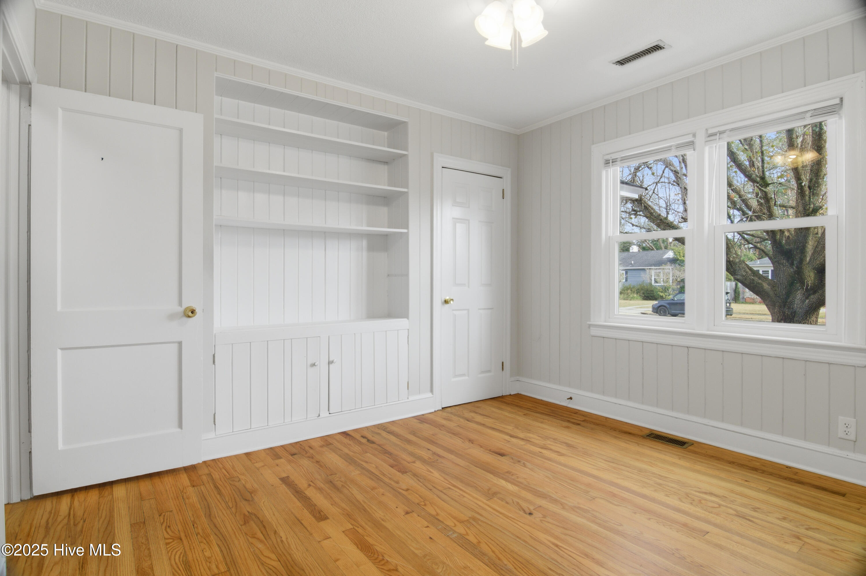 100544721 | Photo 21