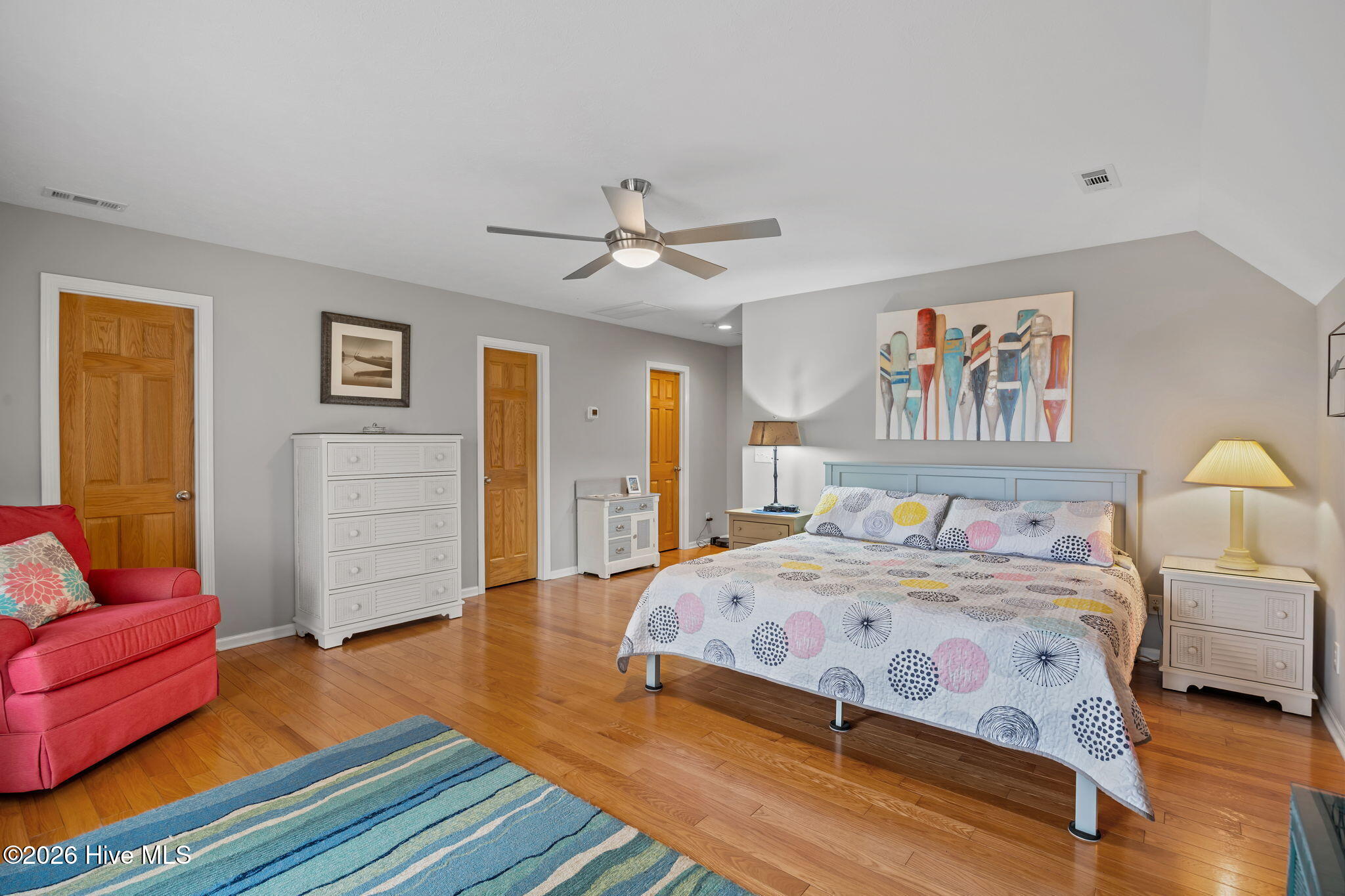 100558416 | Photo 29