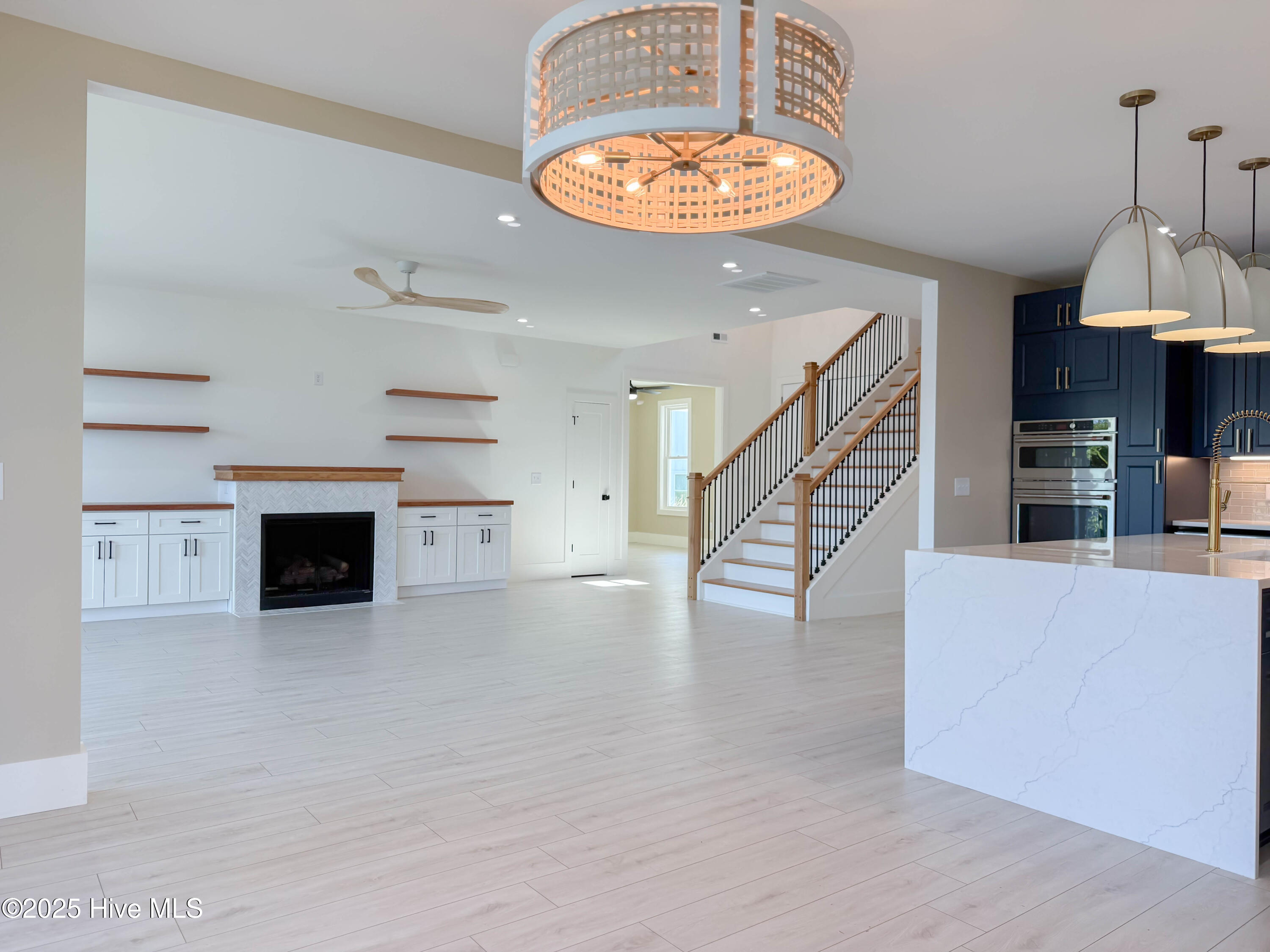 100539536 | Photo 23