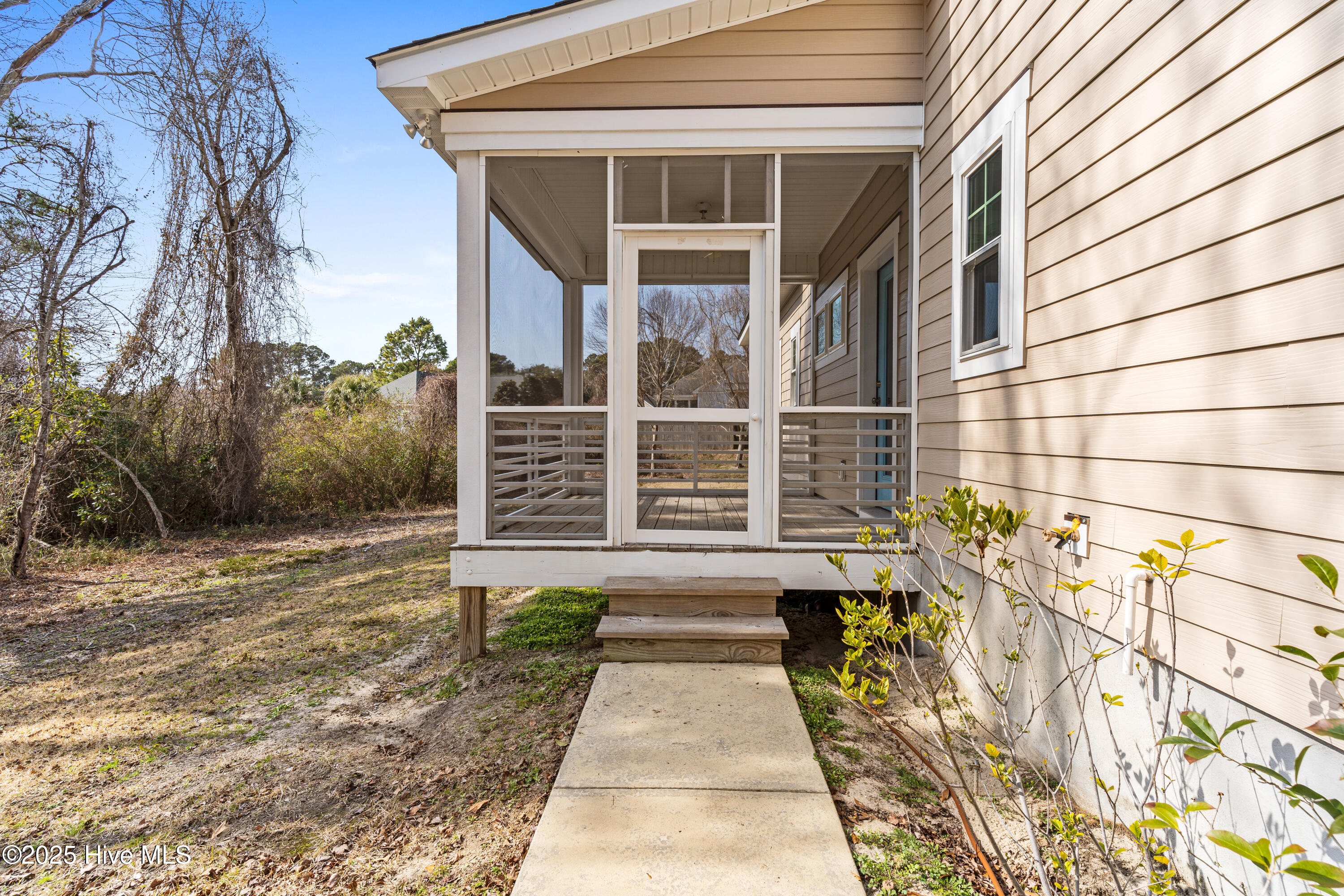 100529513 | Photo 44