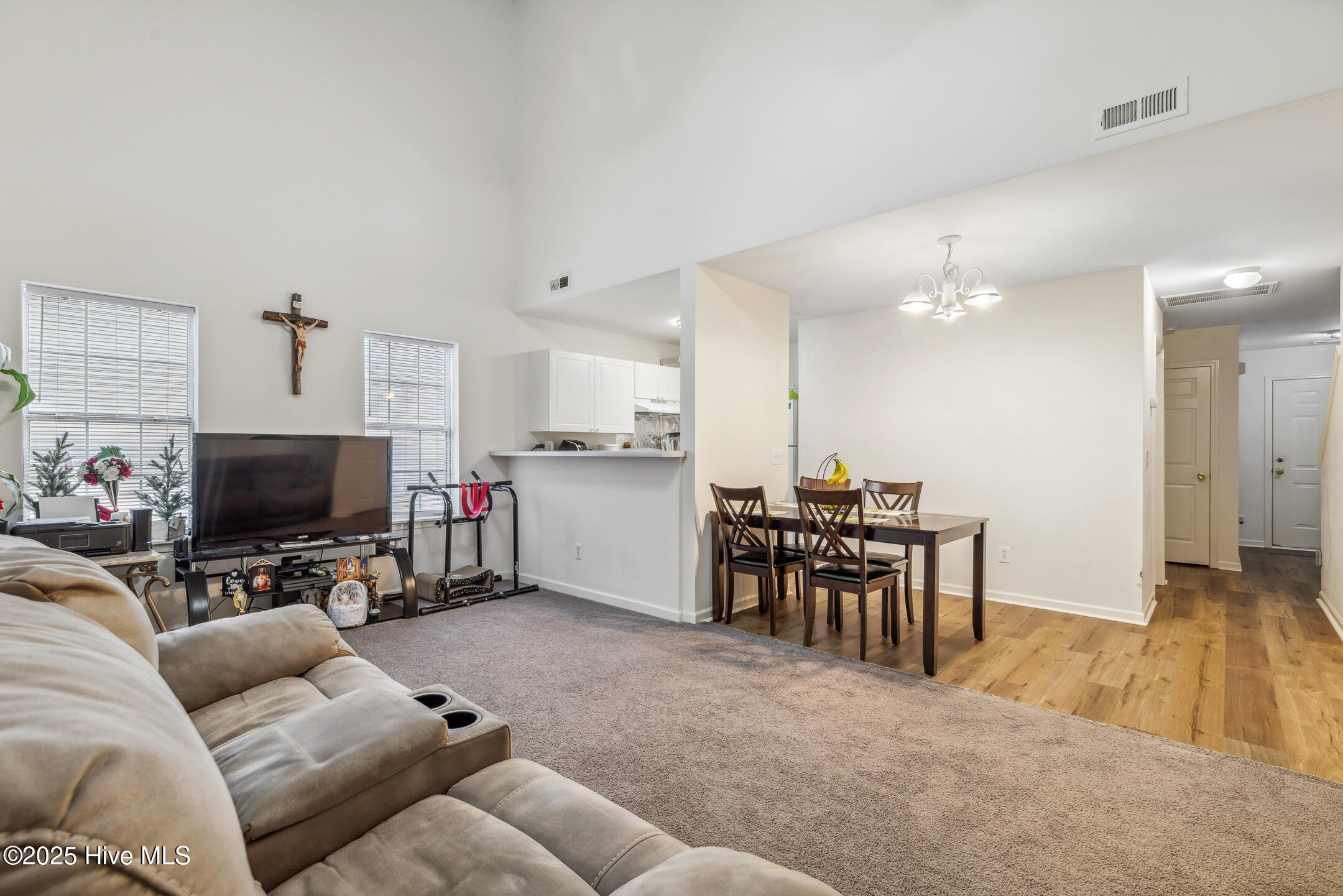 5057 Peachtree Avenue