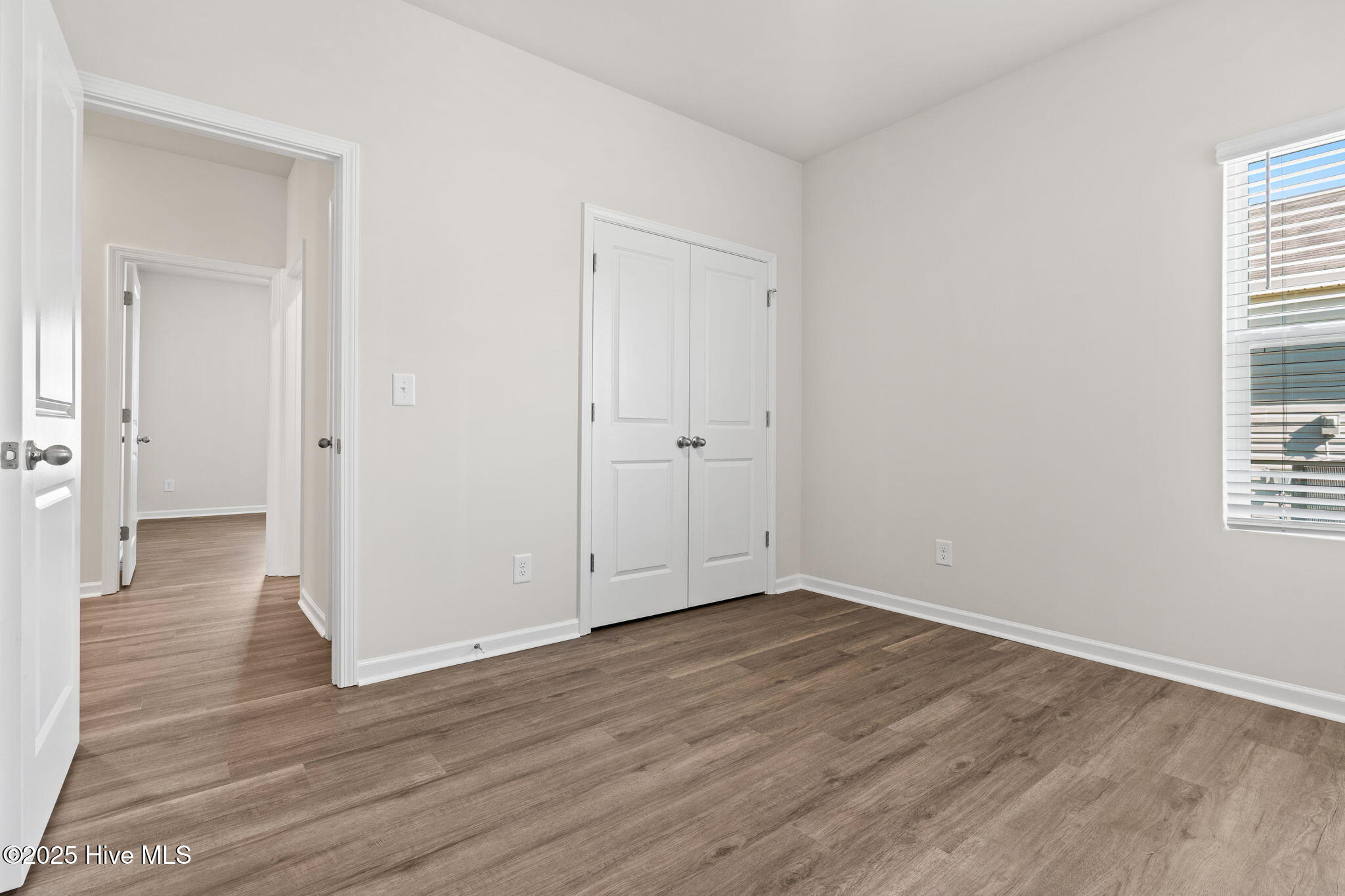 100524210 | Photo 32