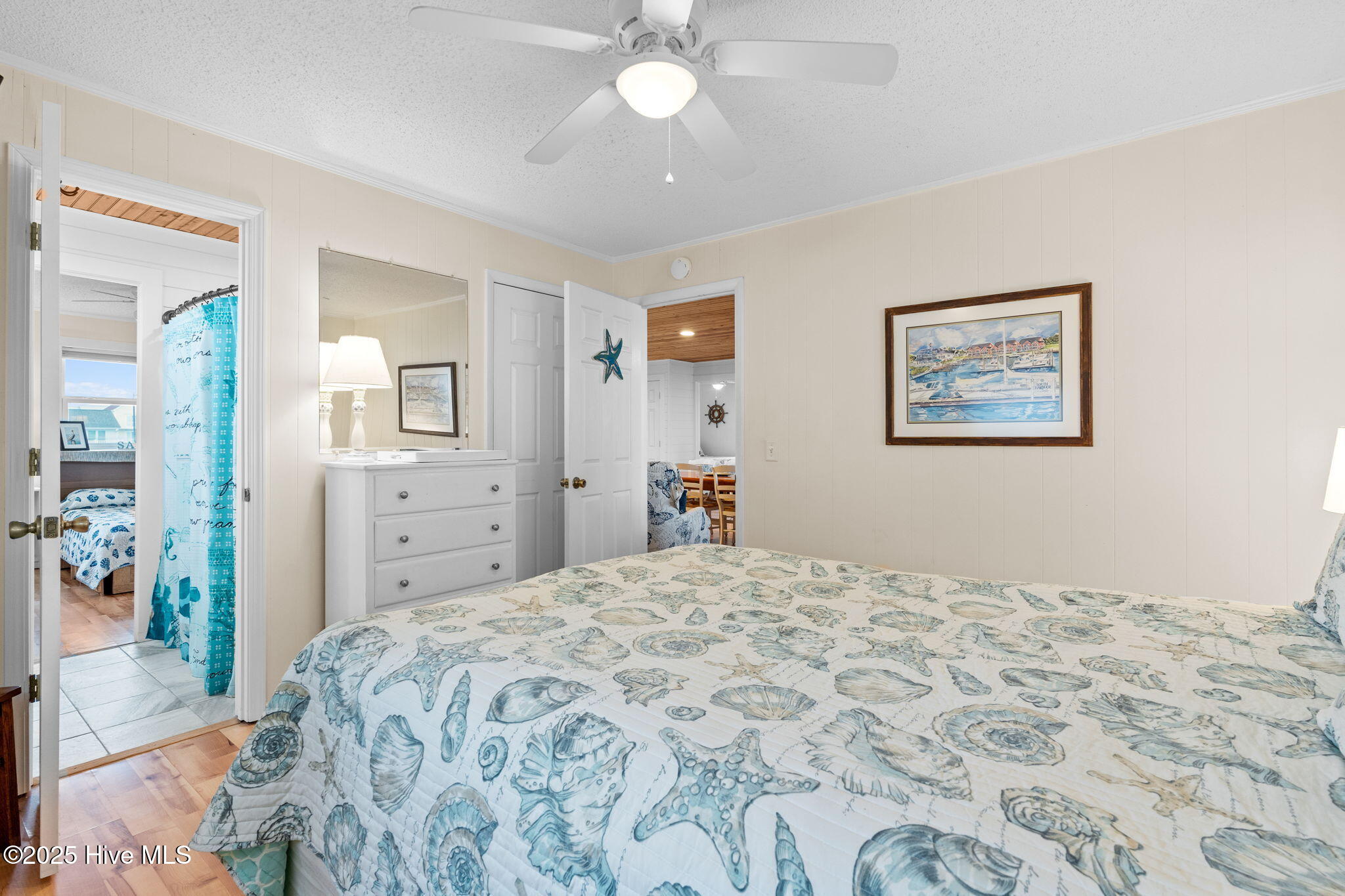 100544843 | Photo 31