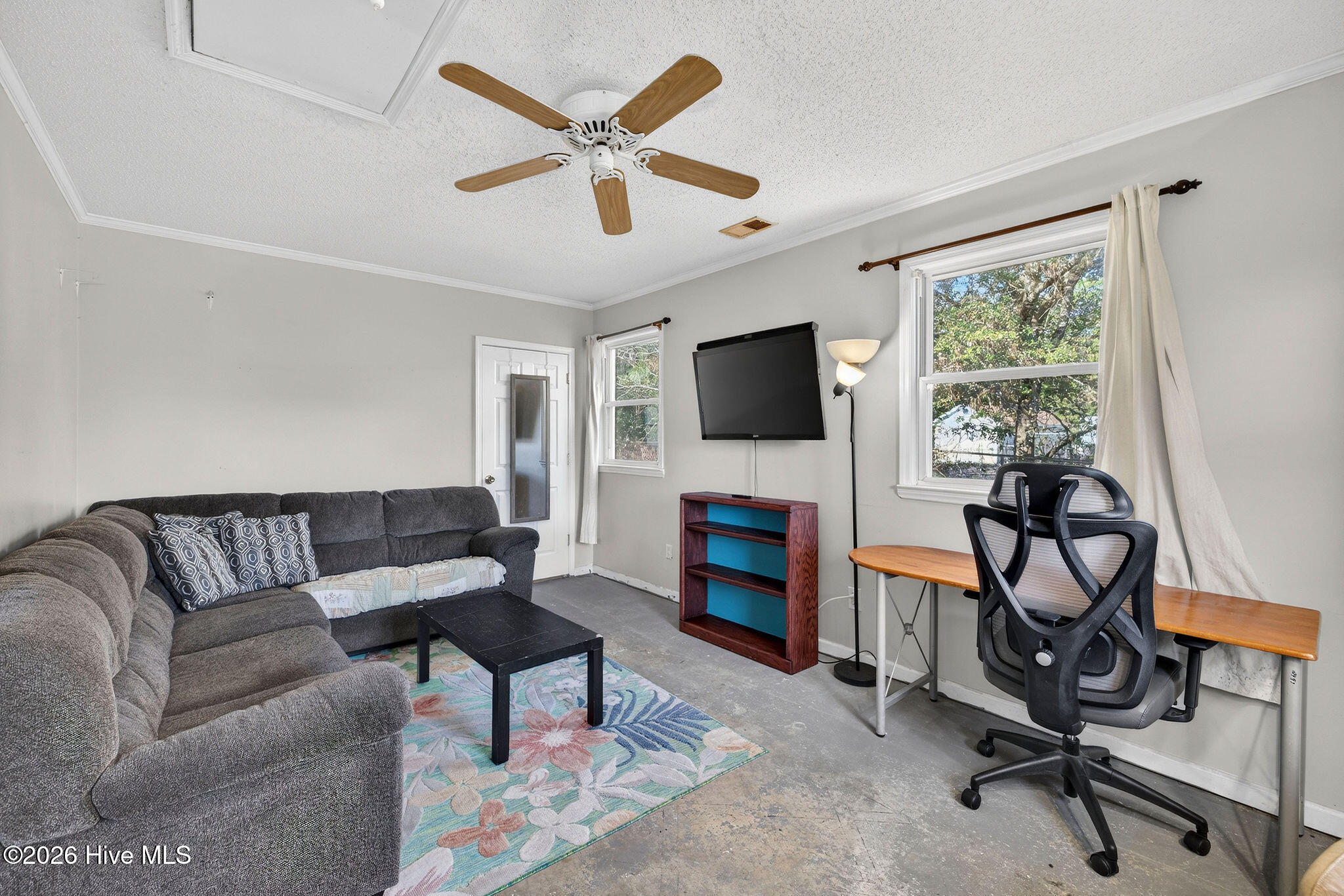 100547847 | Photo 13