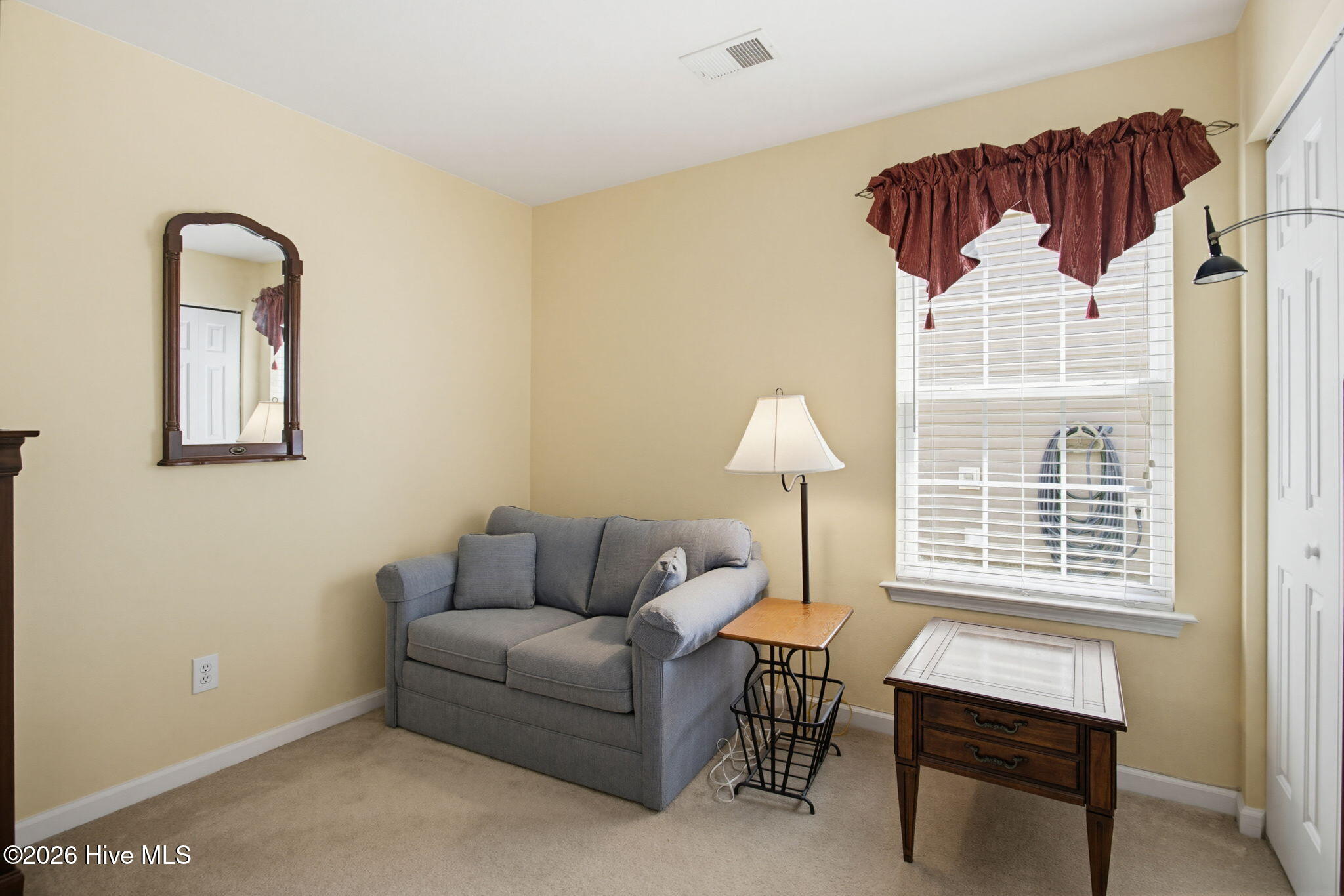 100569453 | Photo 22