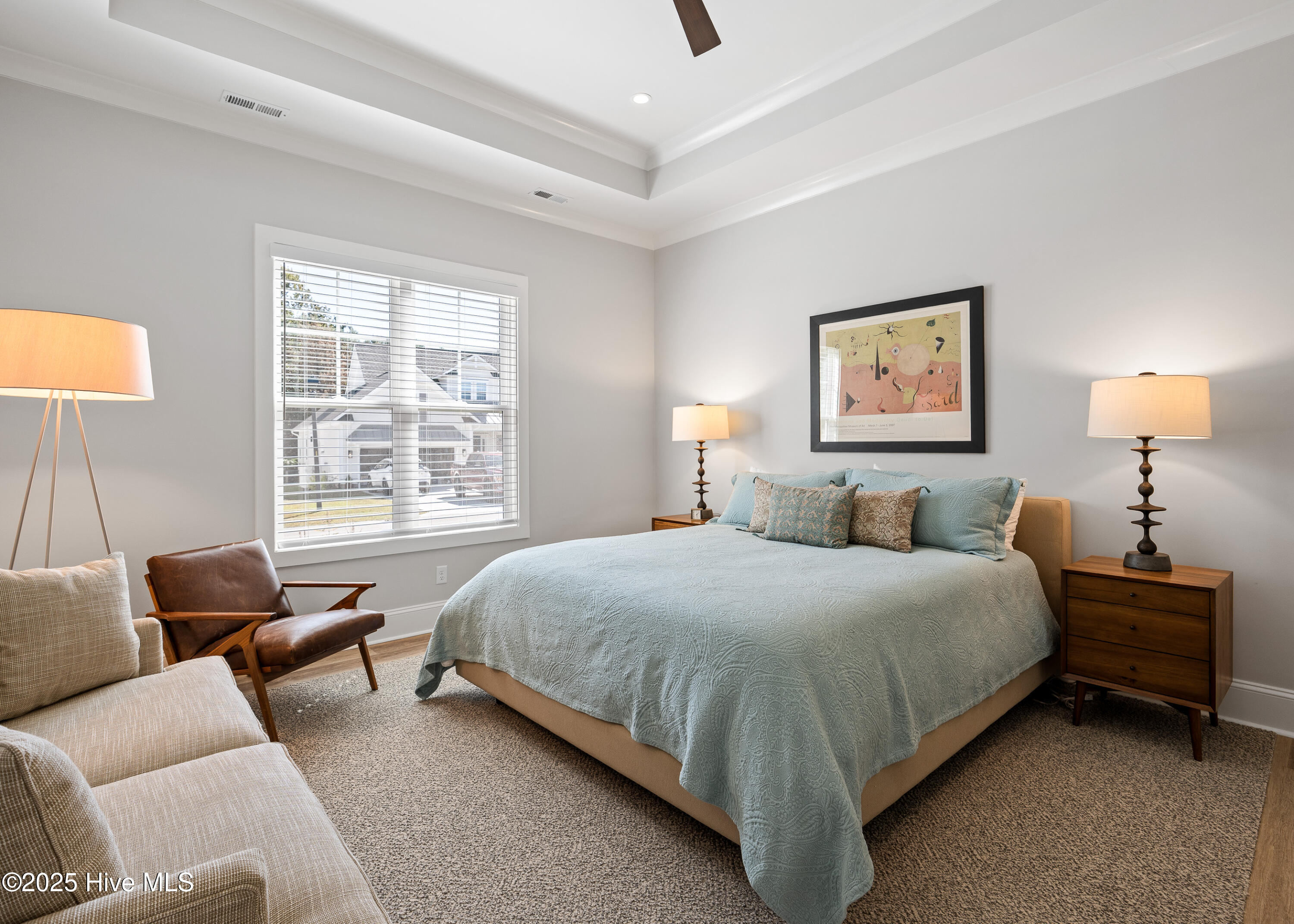 100543800 | Photo 17