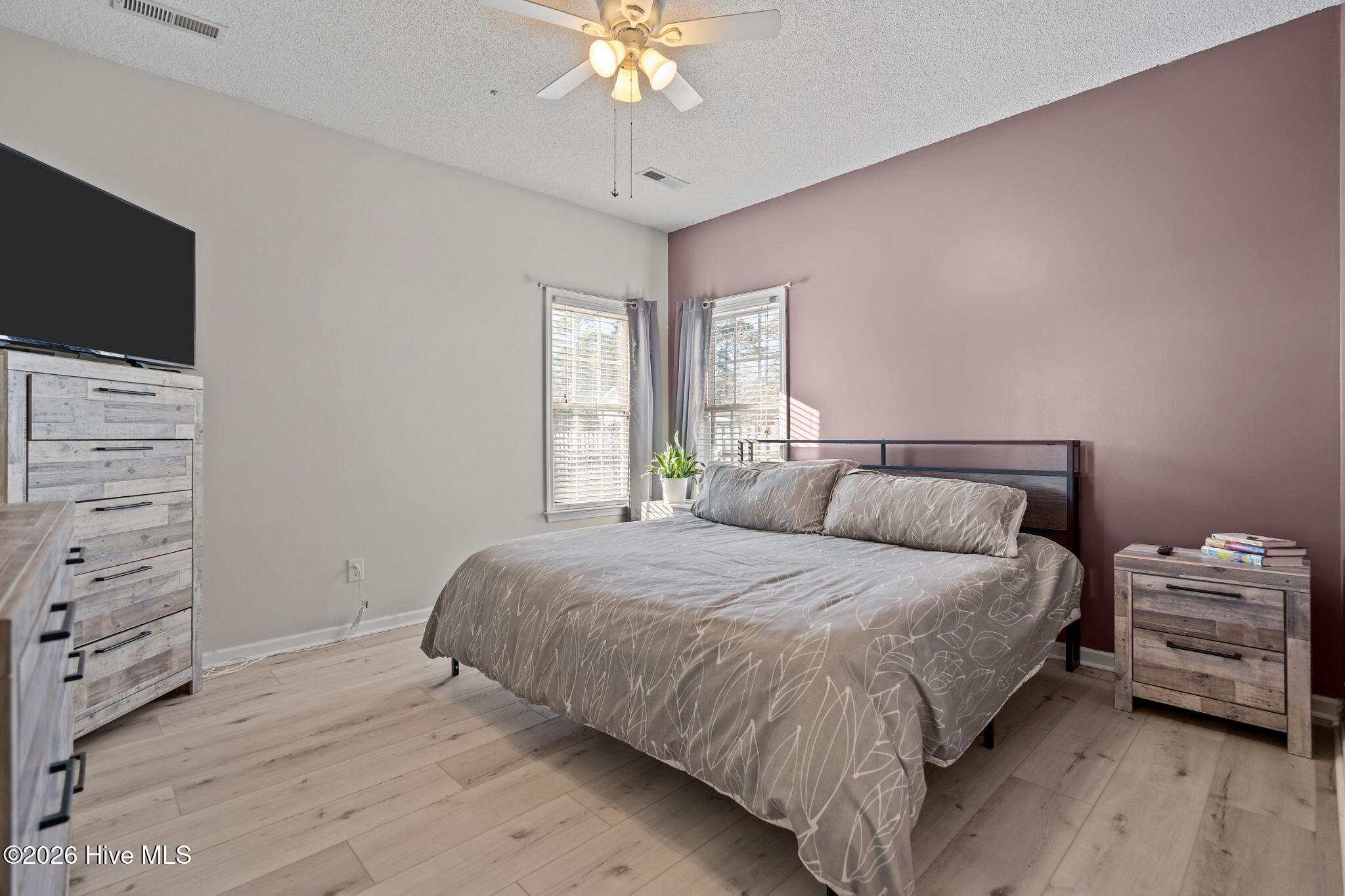 100552857 | Photo 20