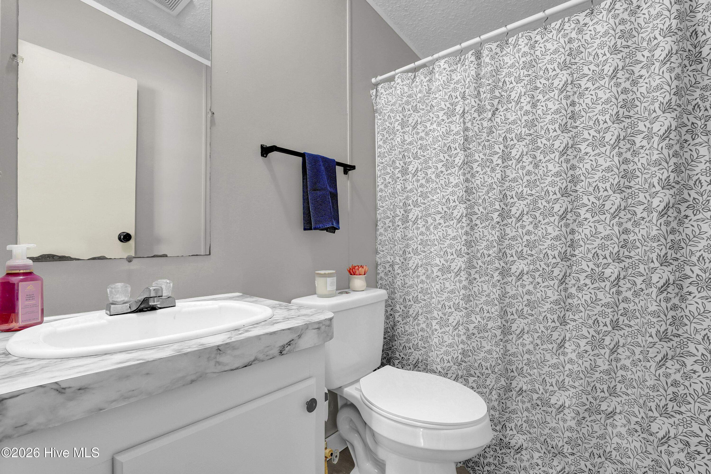 100561181 | Photo 20