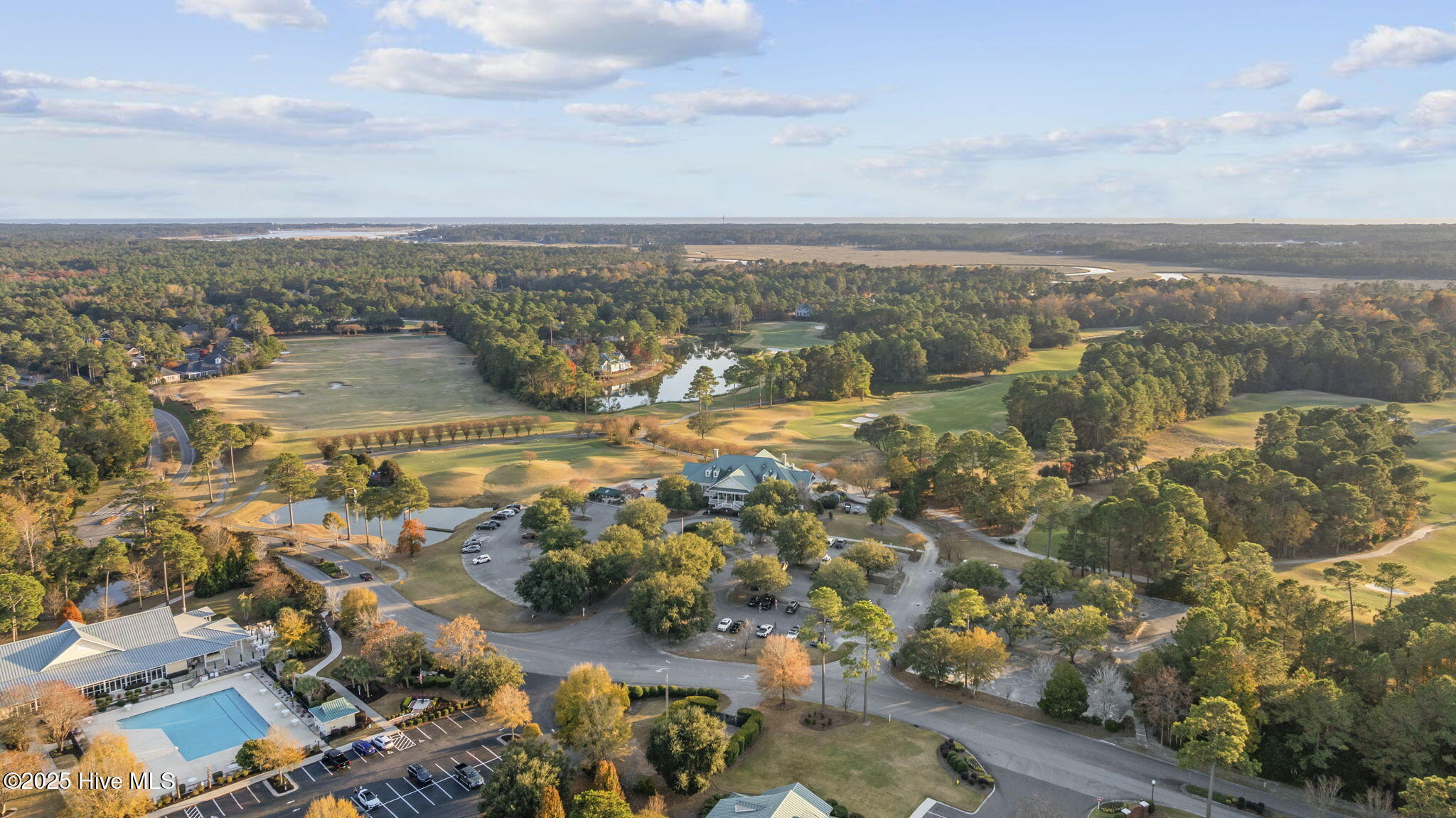 100542443 | Photo 40