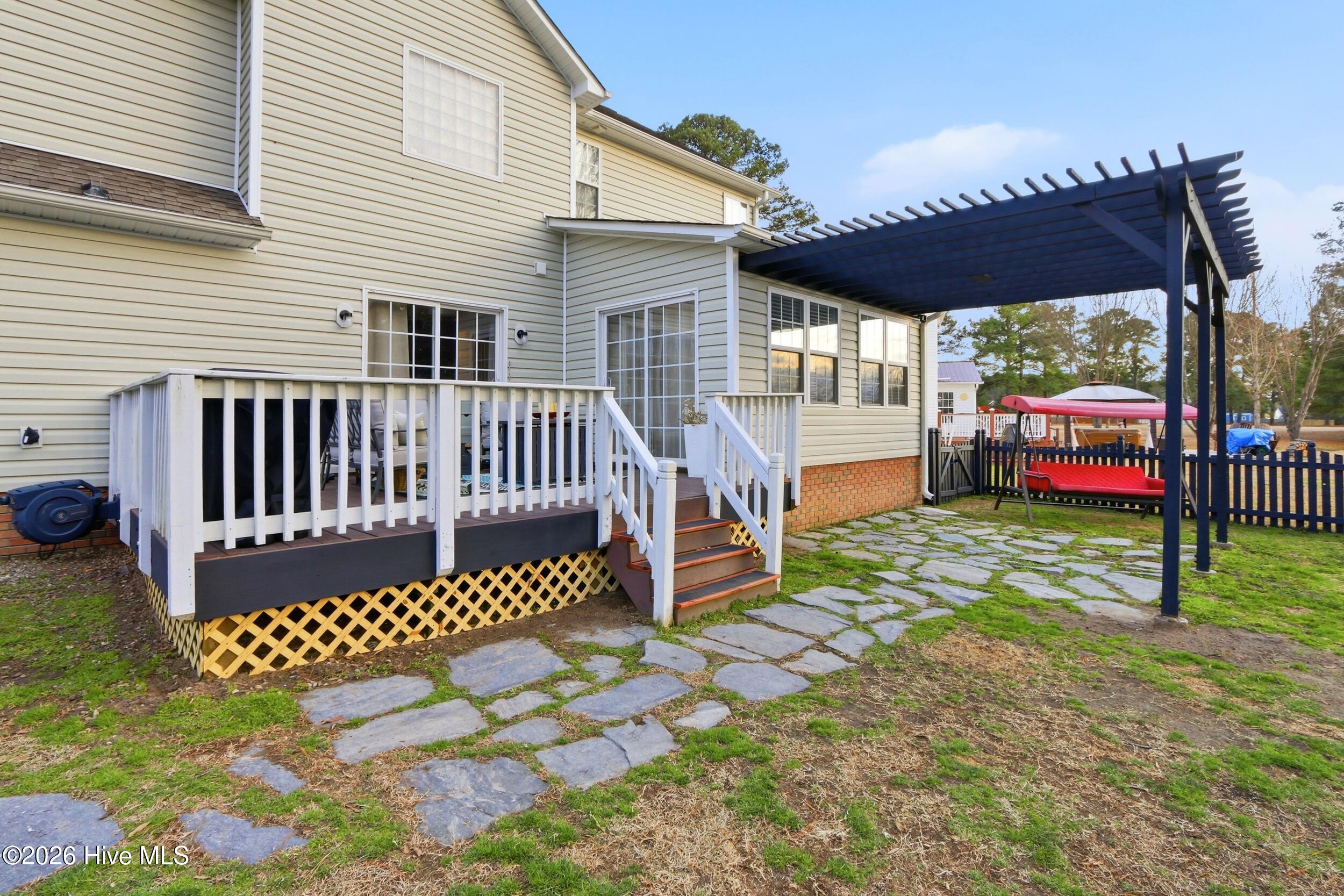 100551374 | Photo 57