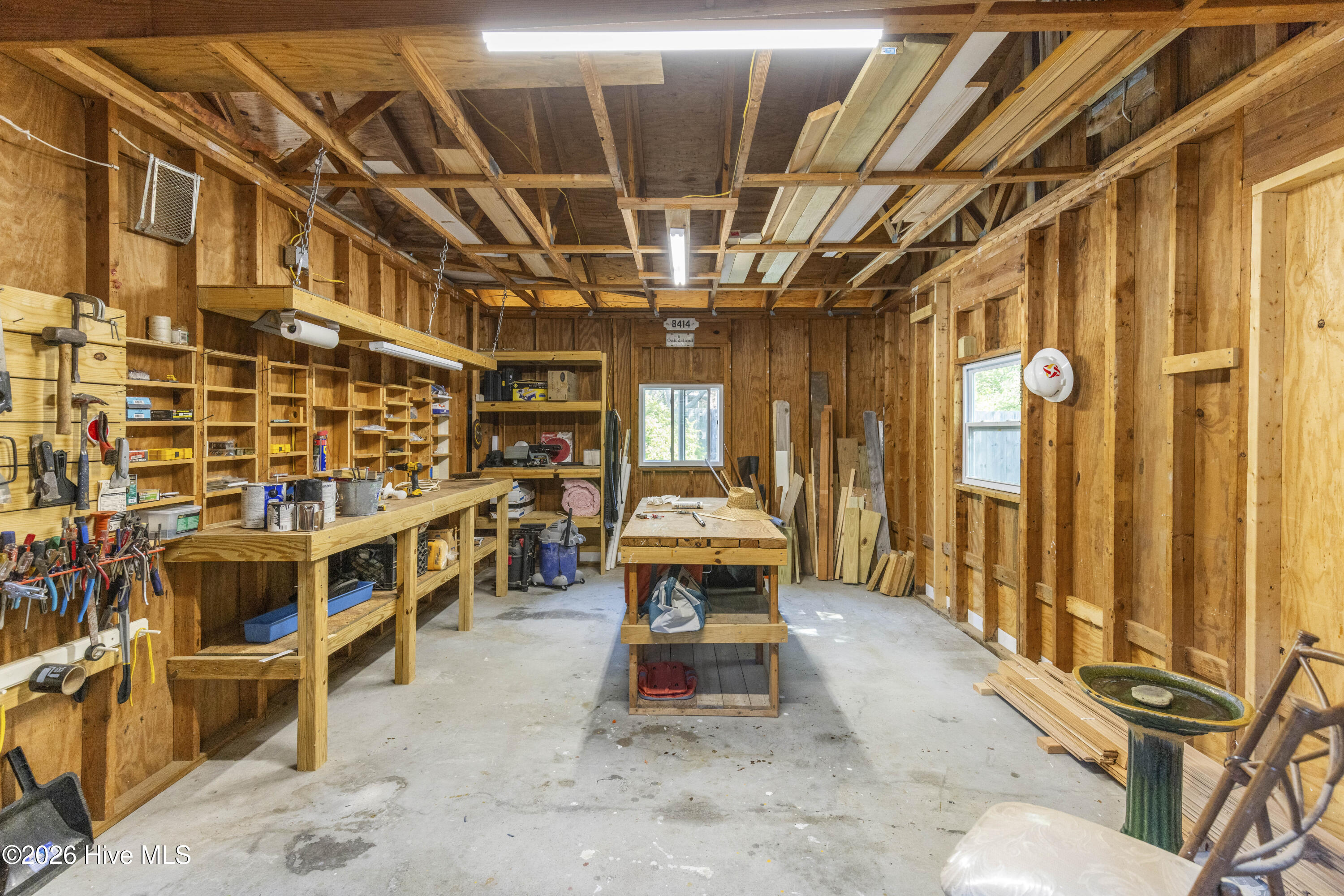 100569579 | Photo 31