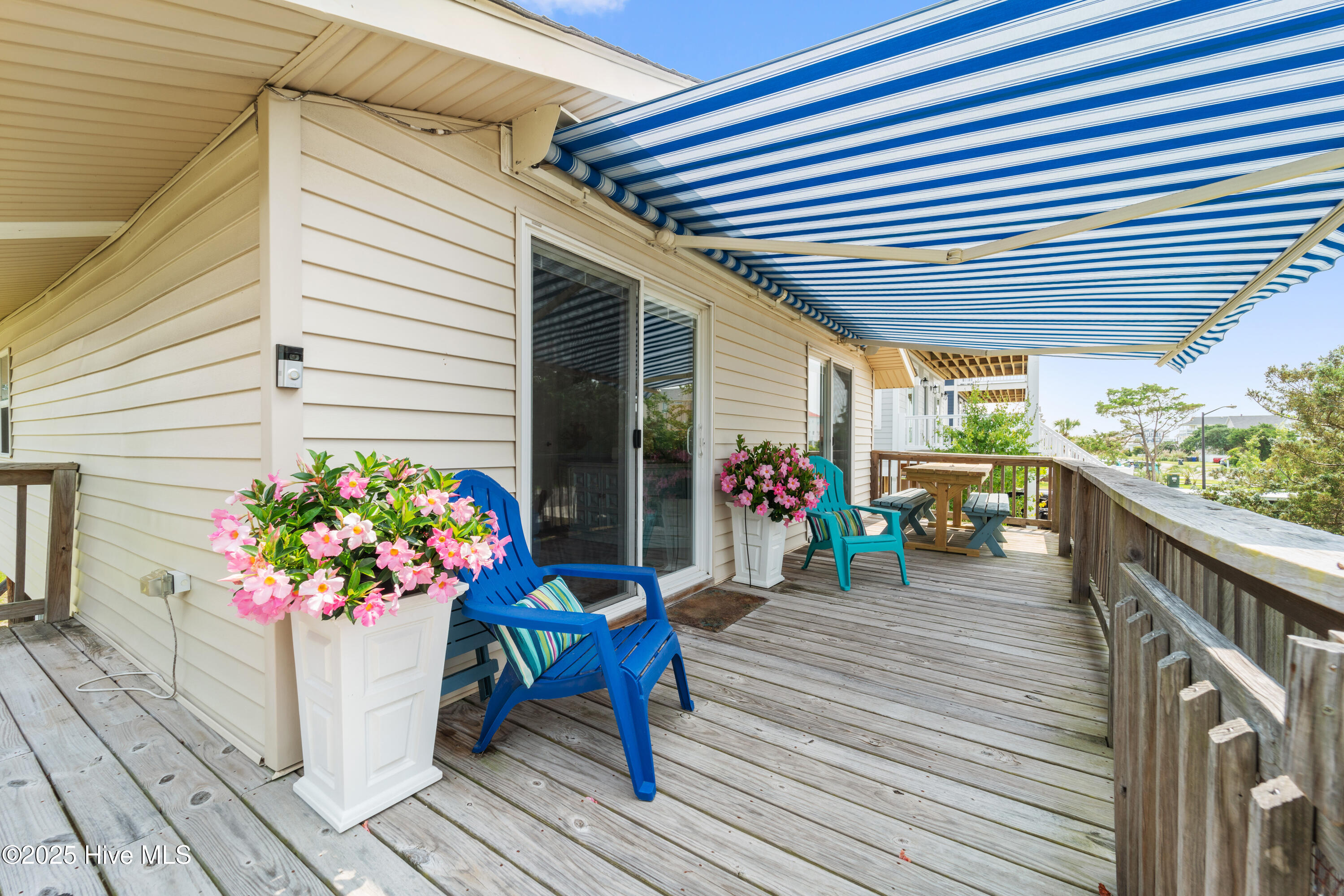 100548347 | Photo 29