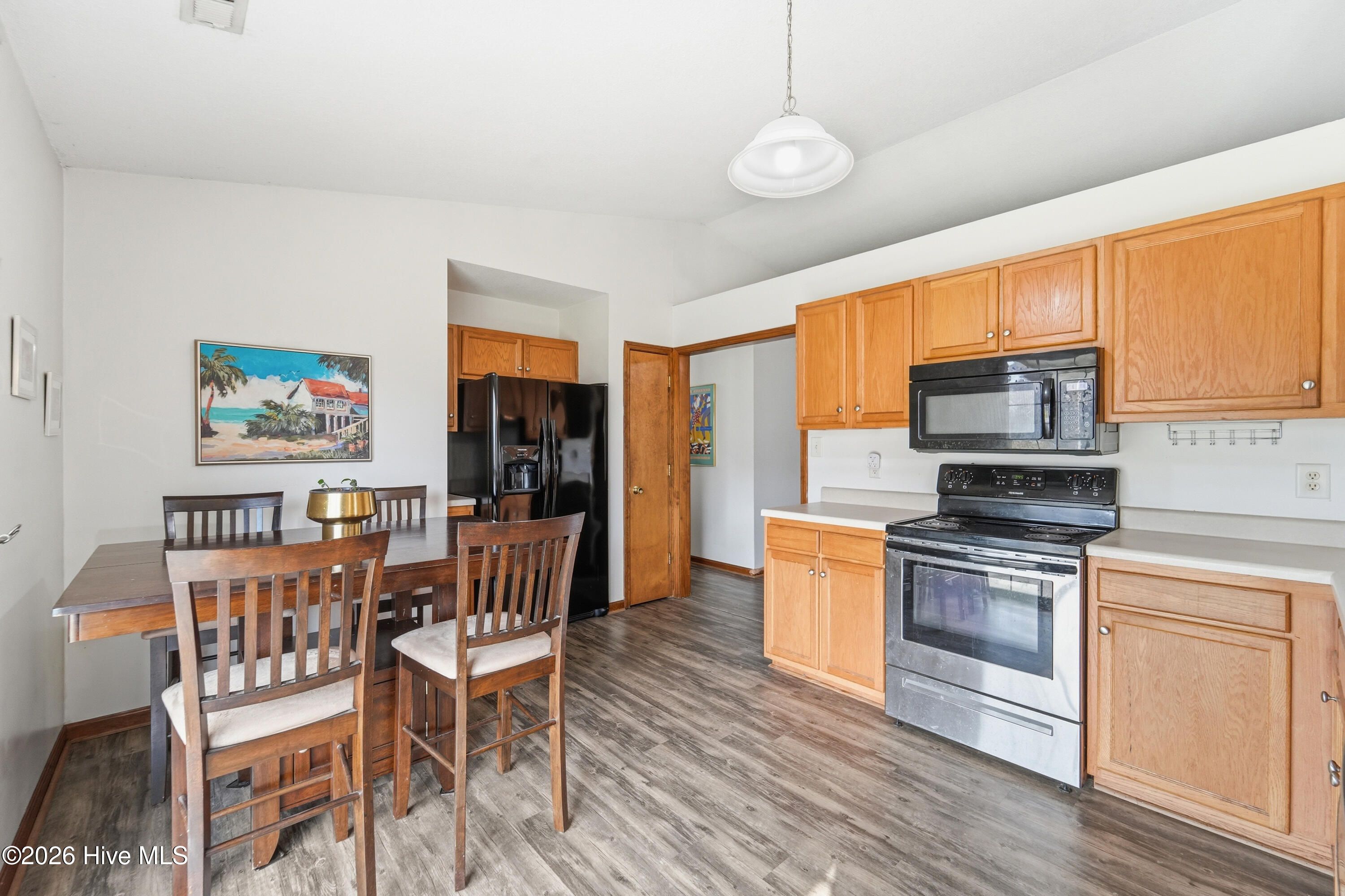 100562378 | Photo 17