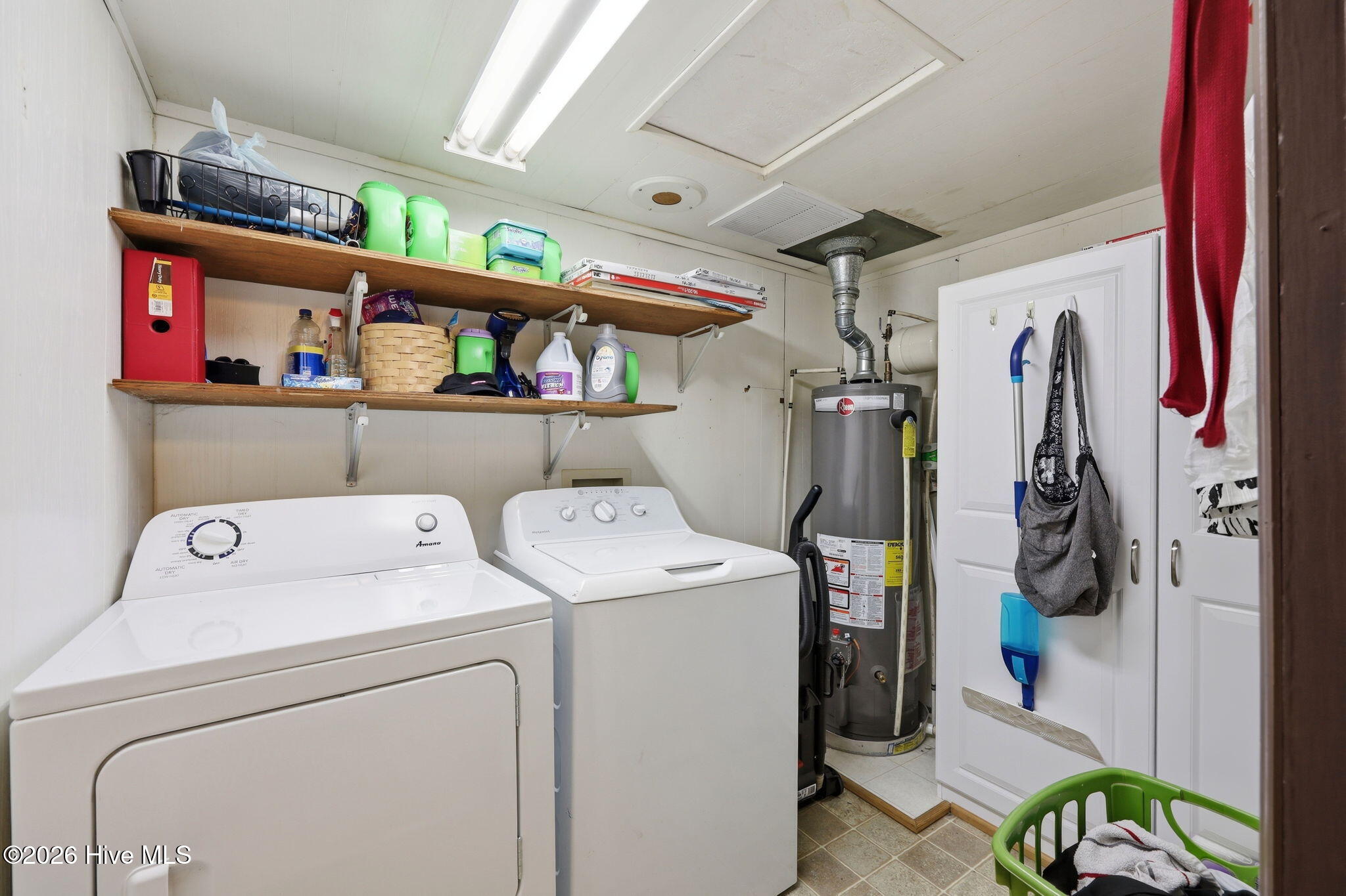 1570 Laundry Room