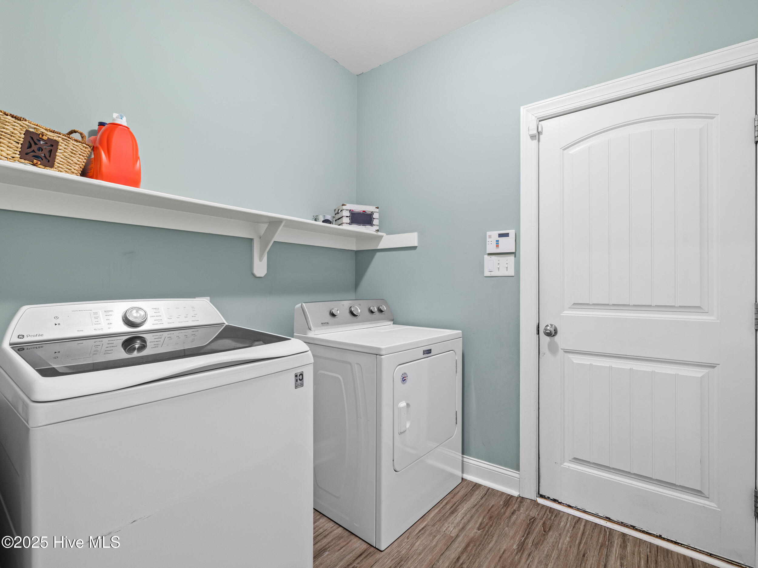 100543750 | Photo 33