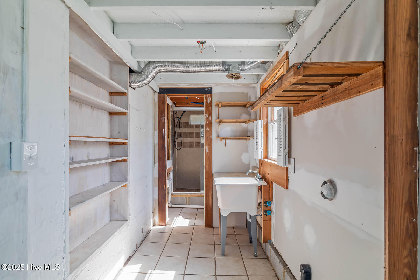 100538071 | Photo 36