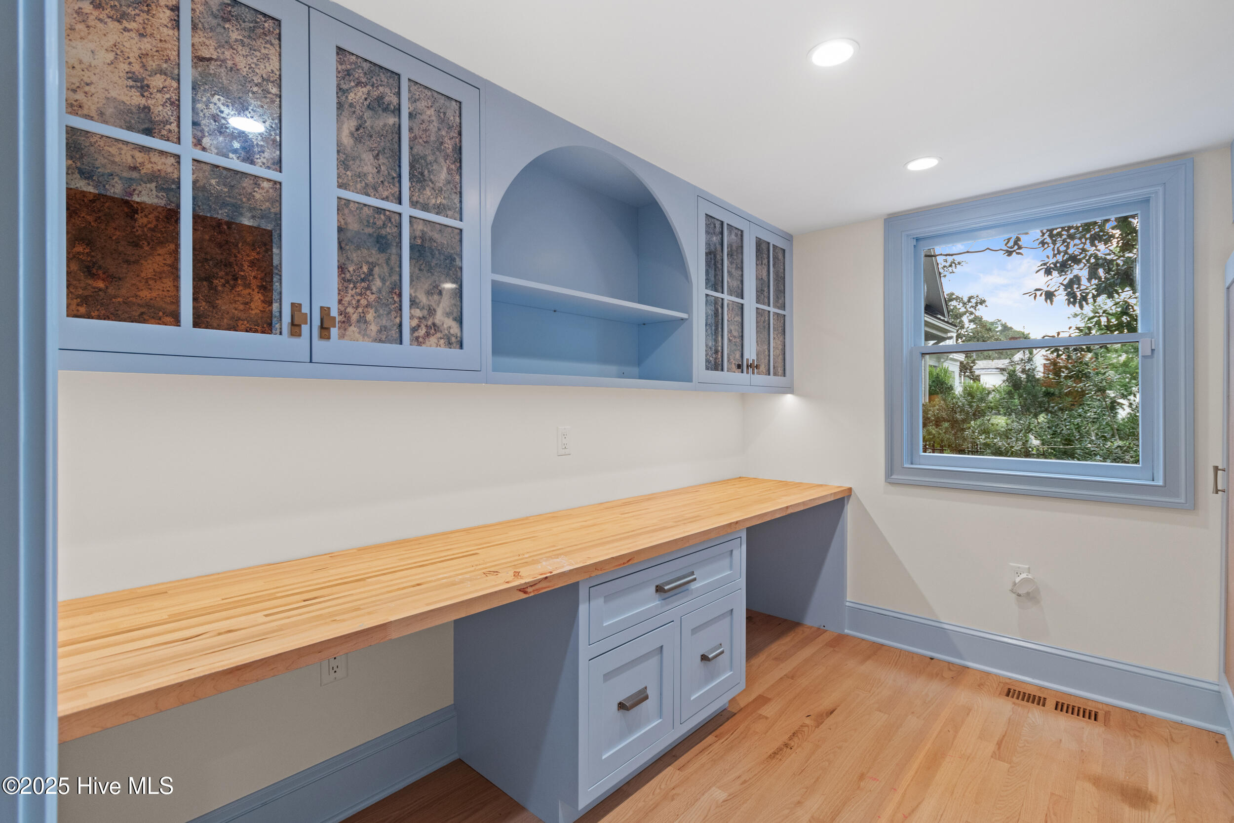 100534920 | Photo 20