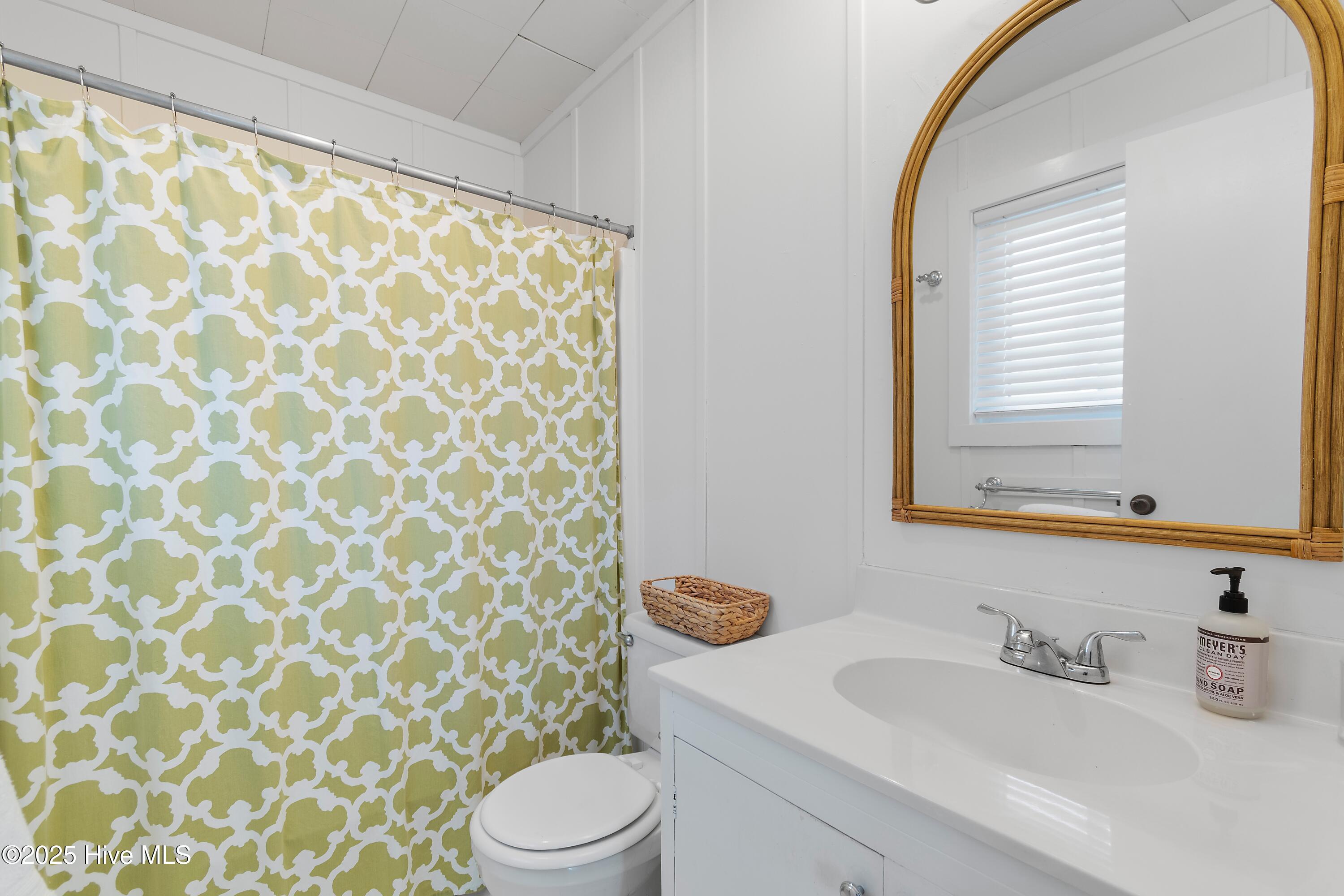 100503570 | Photo 29