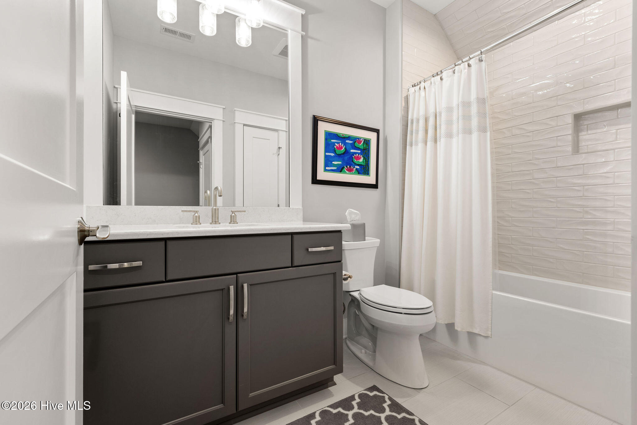 100552329 | Photo 56