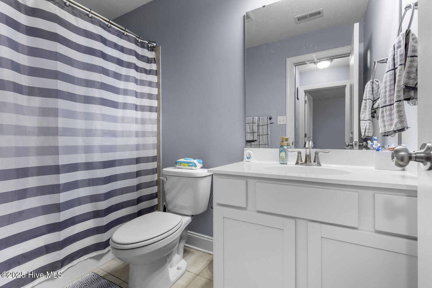 100540857 | Photo 15