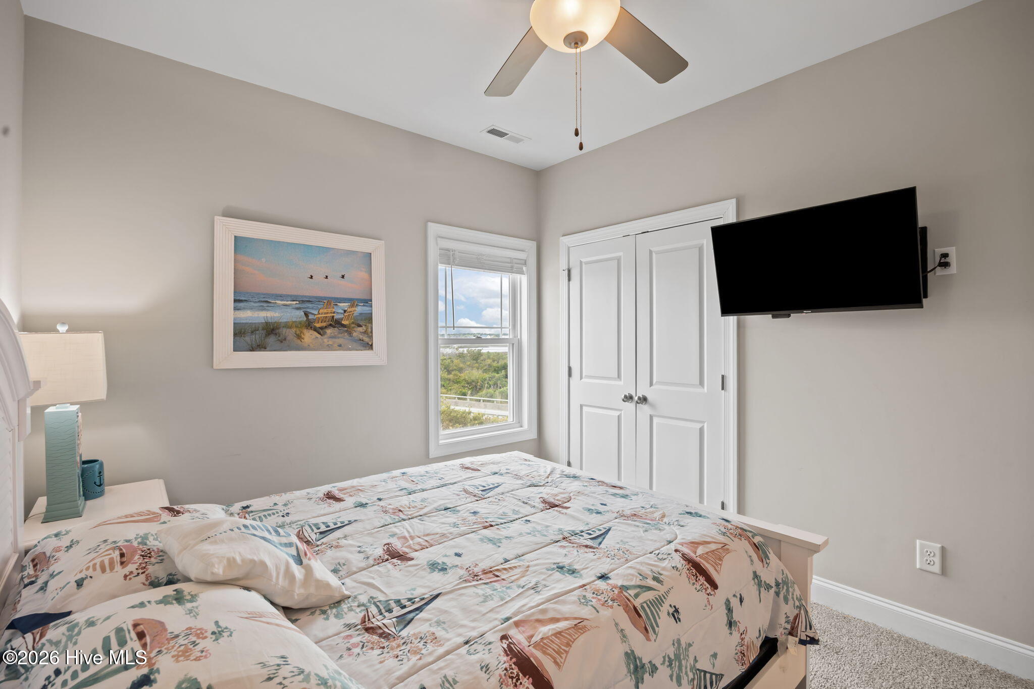 100565751 | Photo 47