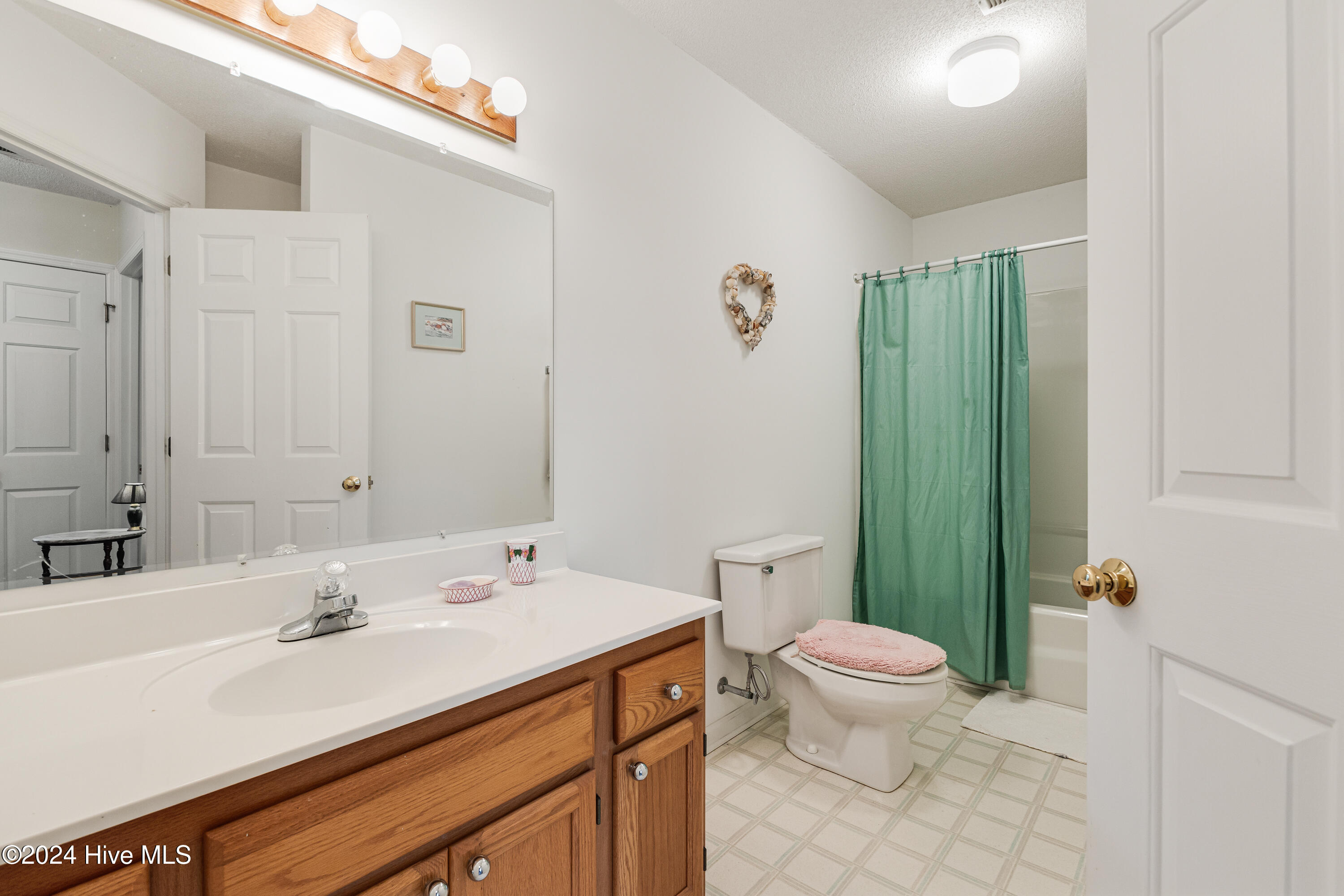 100478878 | Photo 19