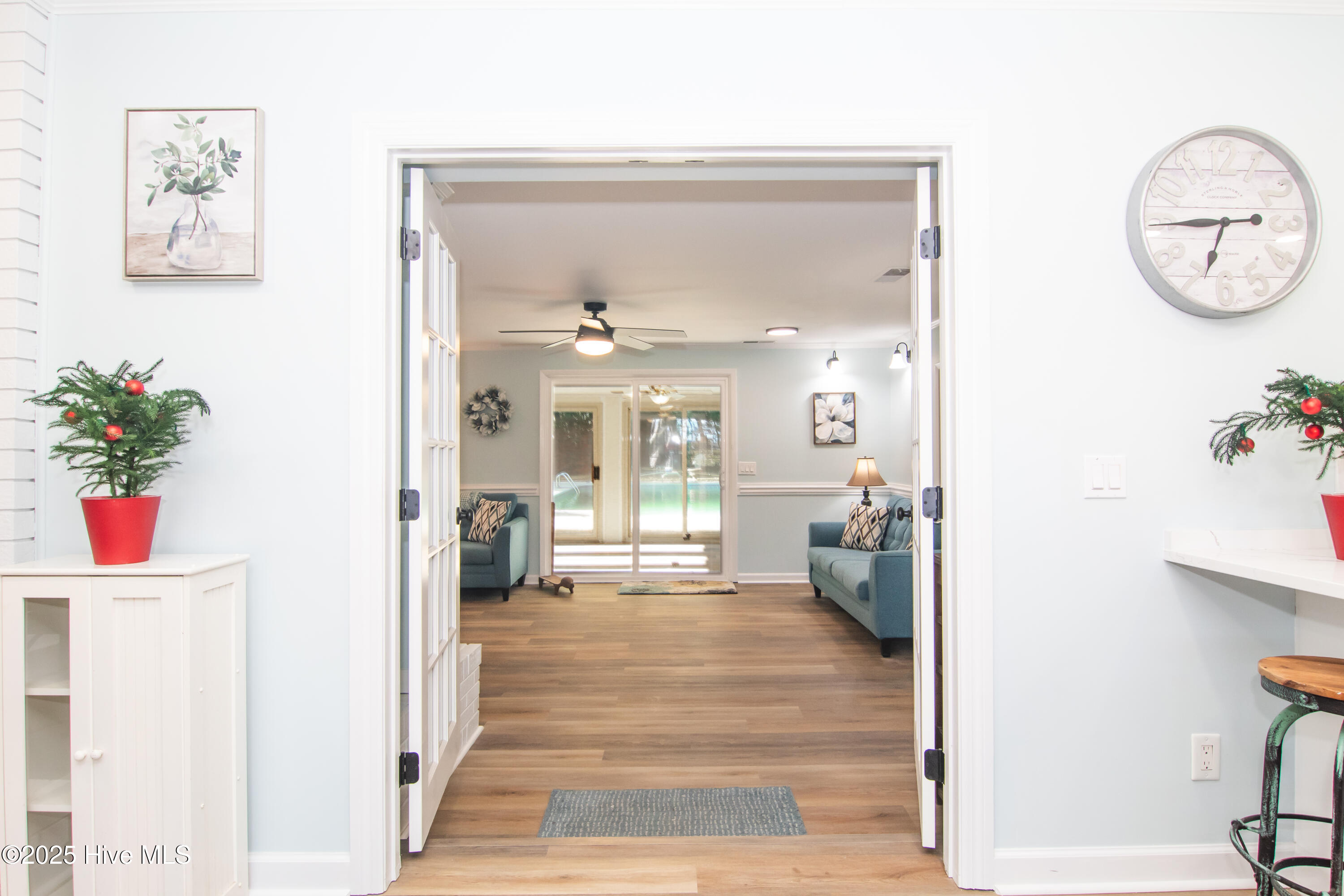 100545586 | Photo 18