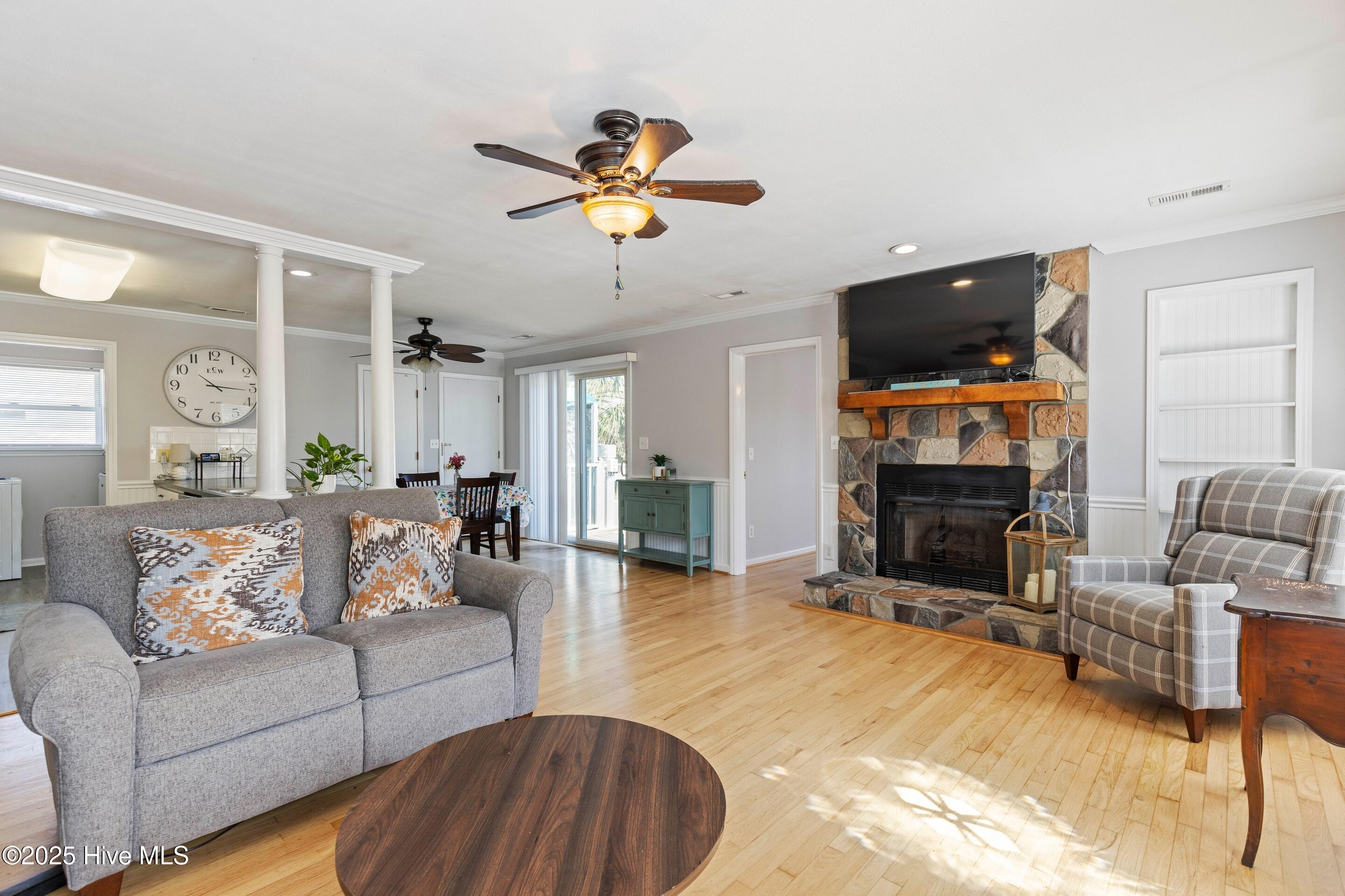 103 Carolina Sands Drive, Carolina Beach, NC 28428 – photo 6: mls-IMG_4702