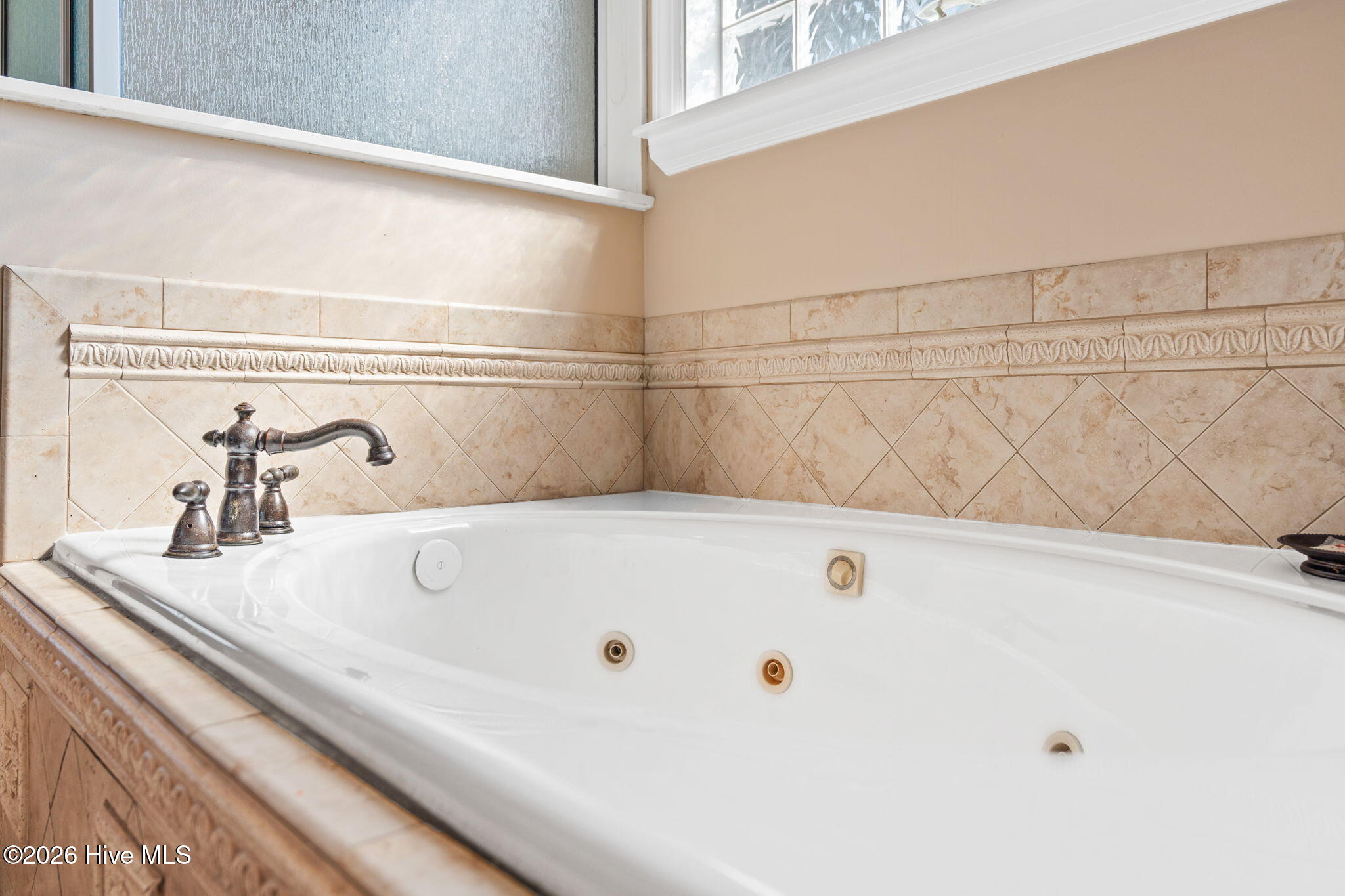 100567256 | Photo 25