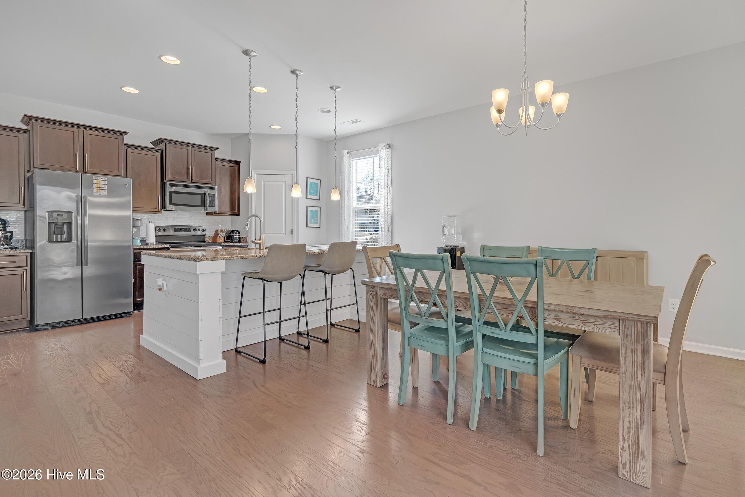 100551488 | Photo 16