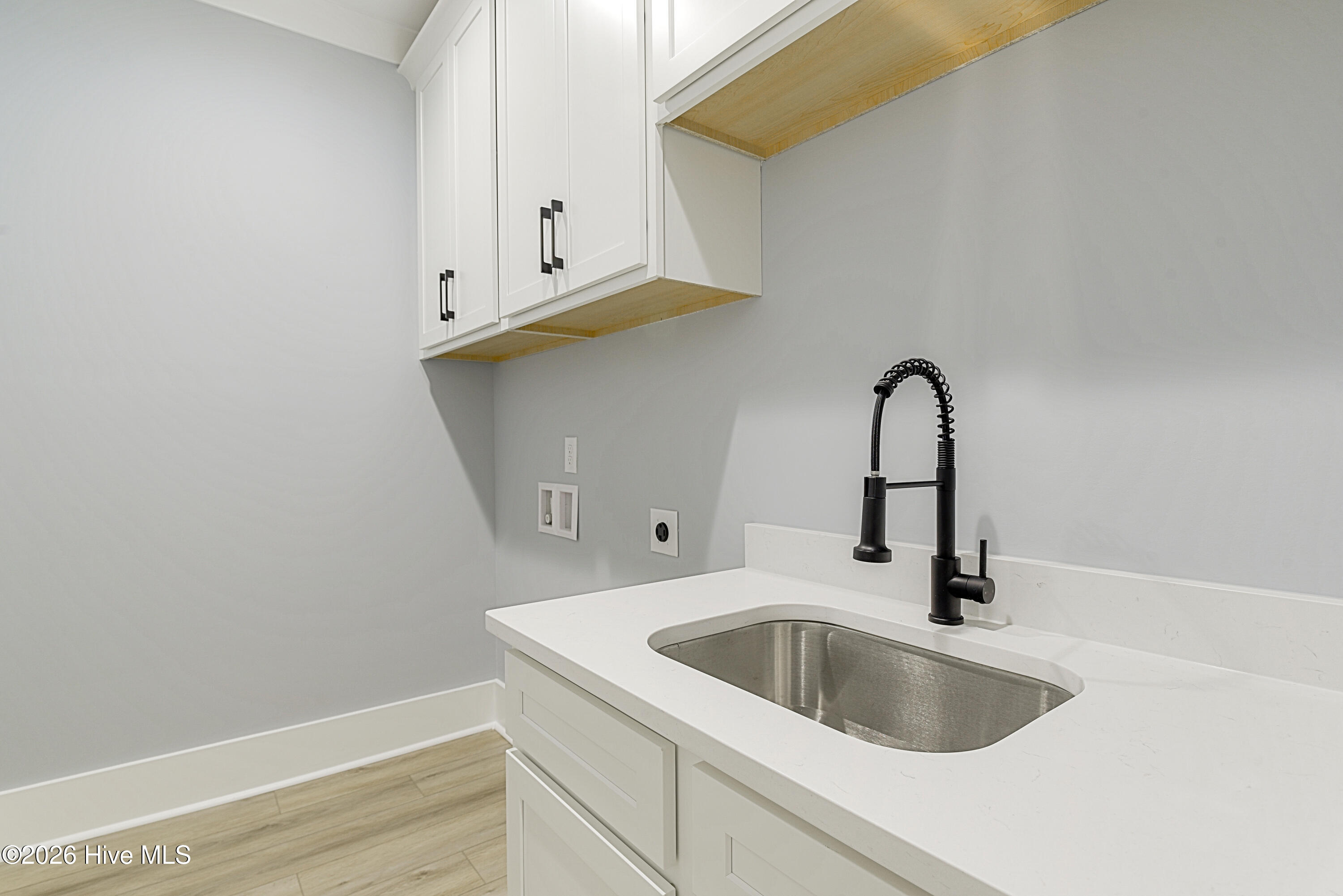 100547118 | Photo 41