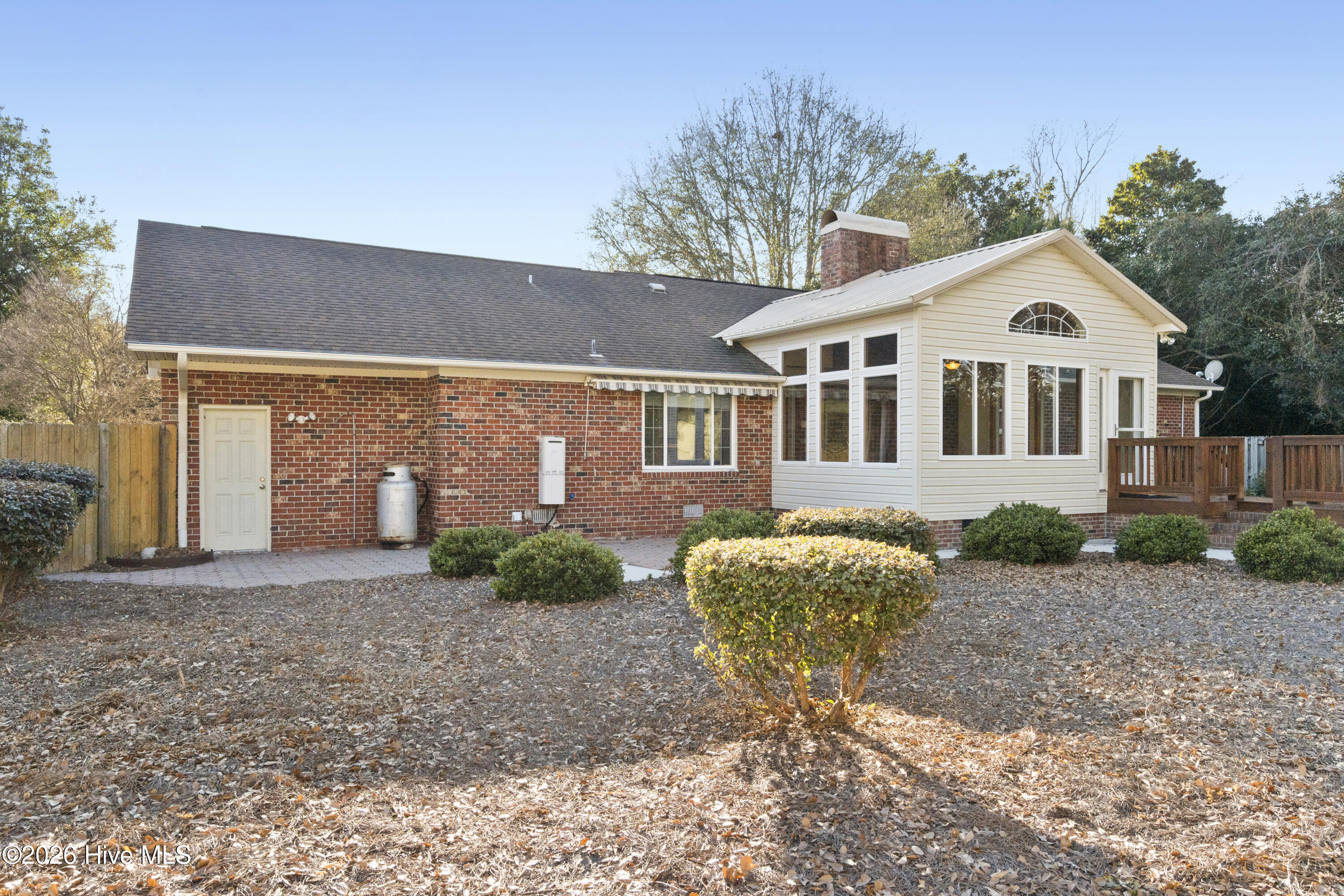 100549887 | Photo 52