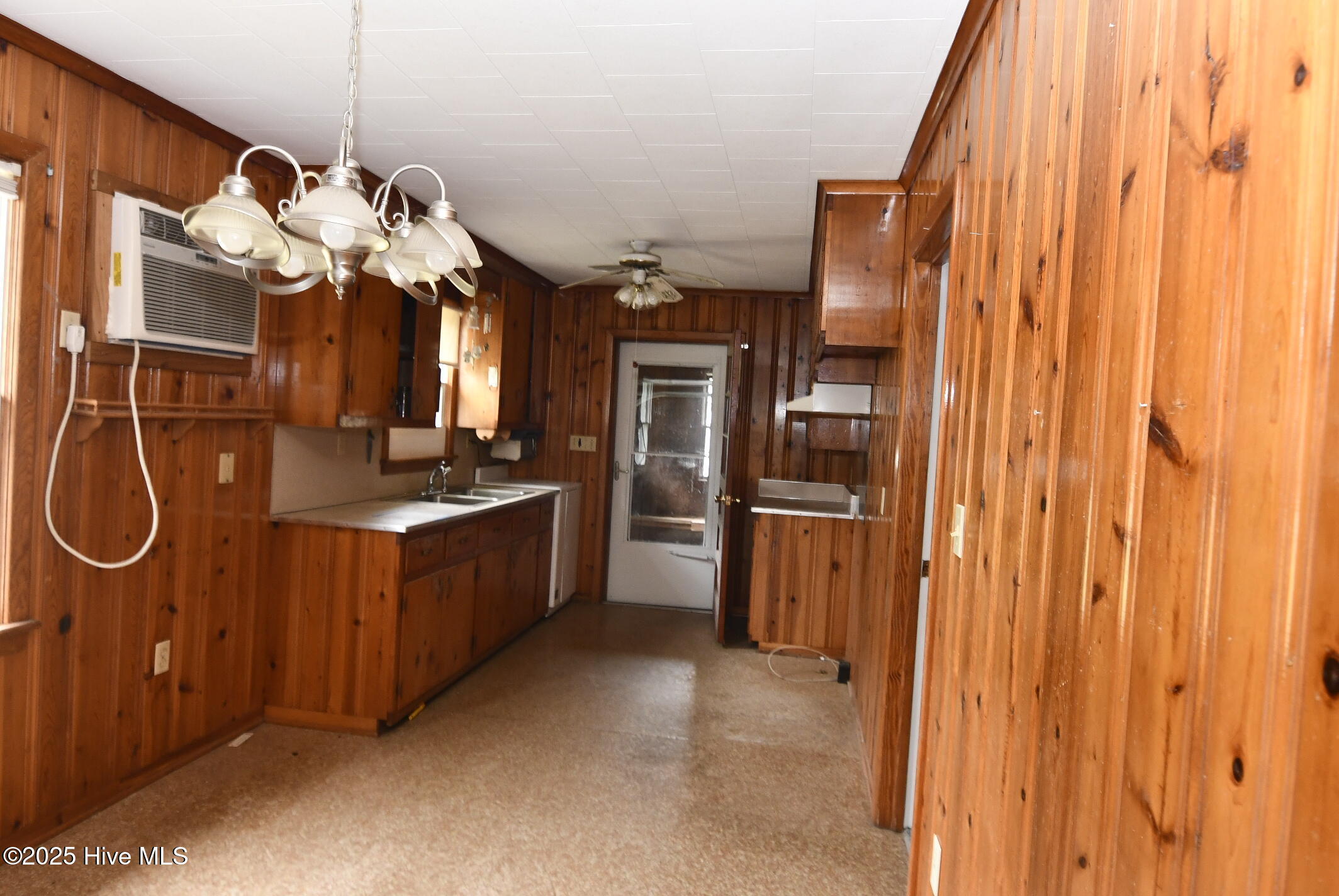 Homes for sale in Elizabeth City, NC | 2209 W Main Street Ext, Elizabeth City, NC 27909 | MLS# 100528969